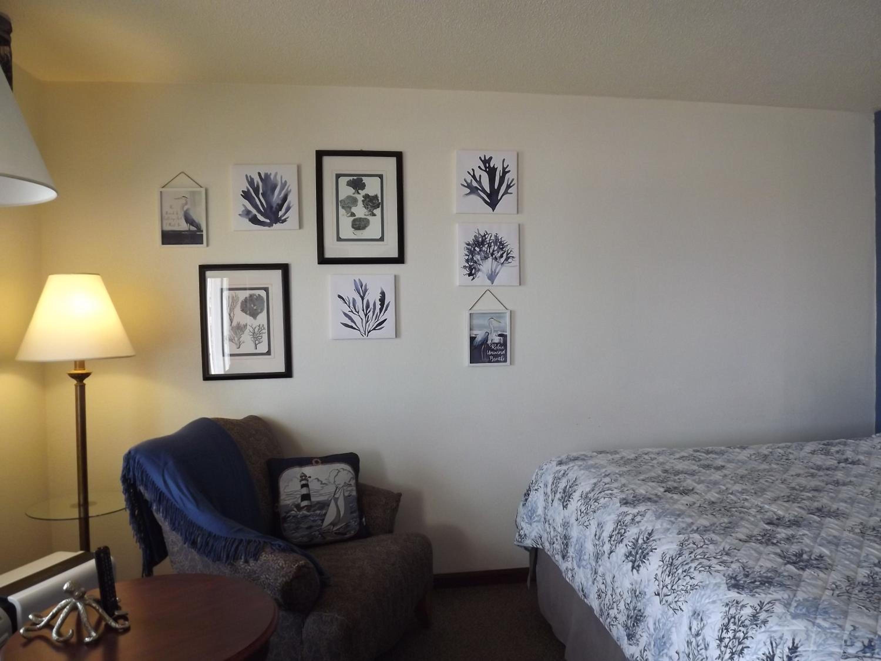 Crest Country Inn