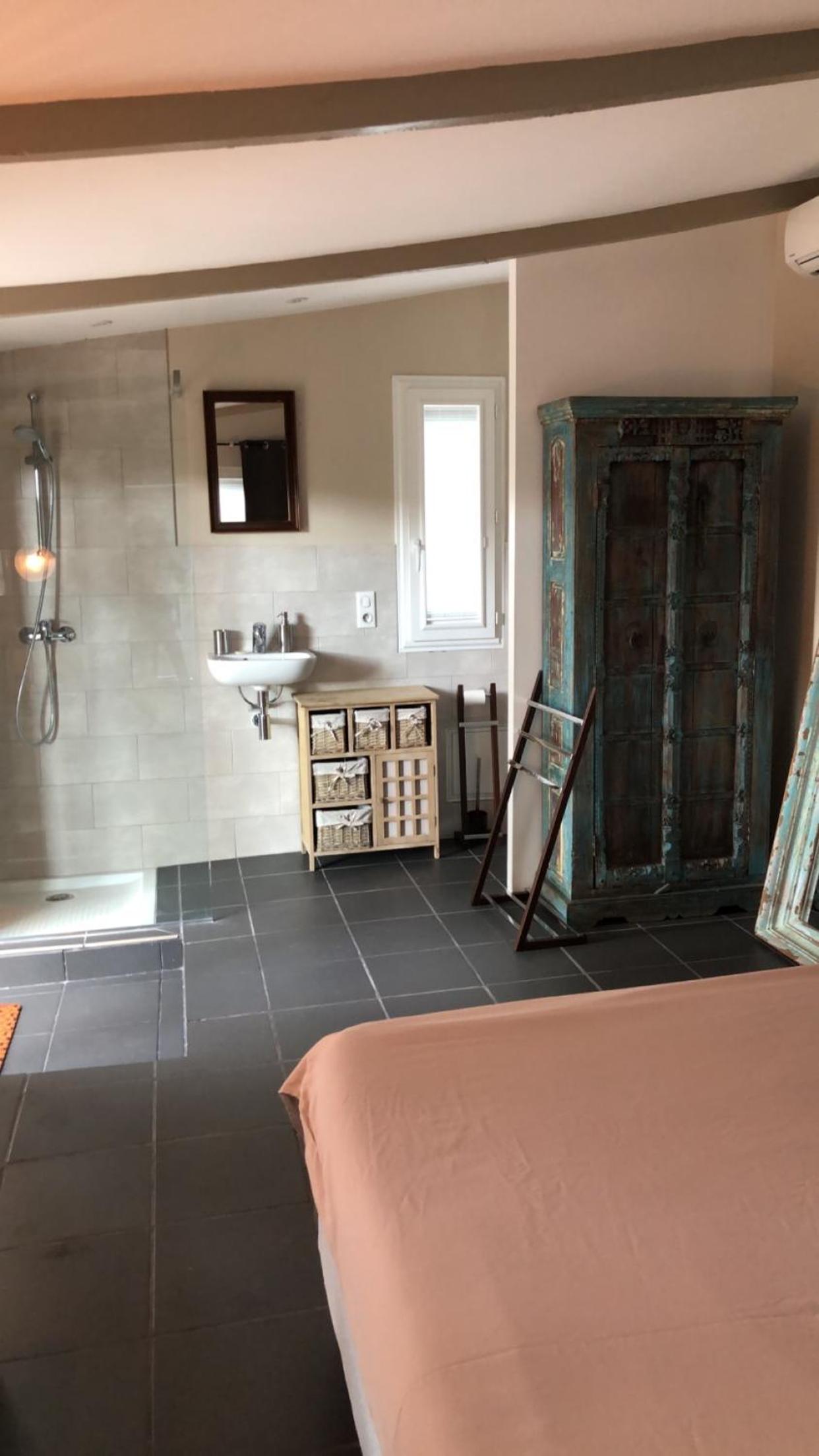 The Villa of Aimée view 3