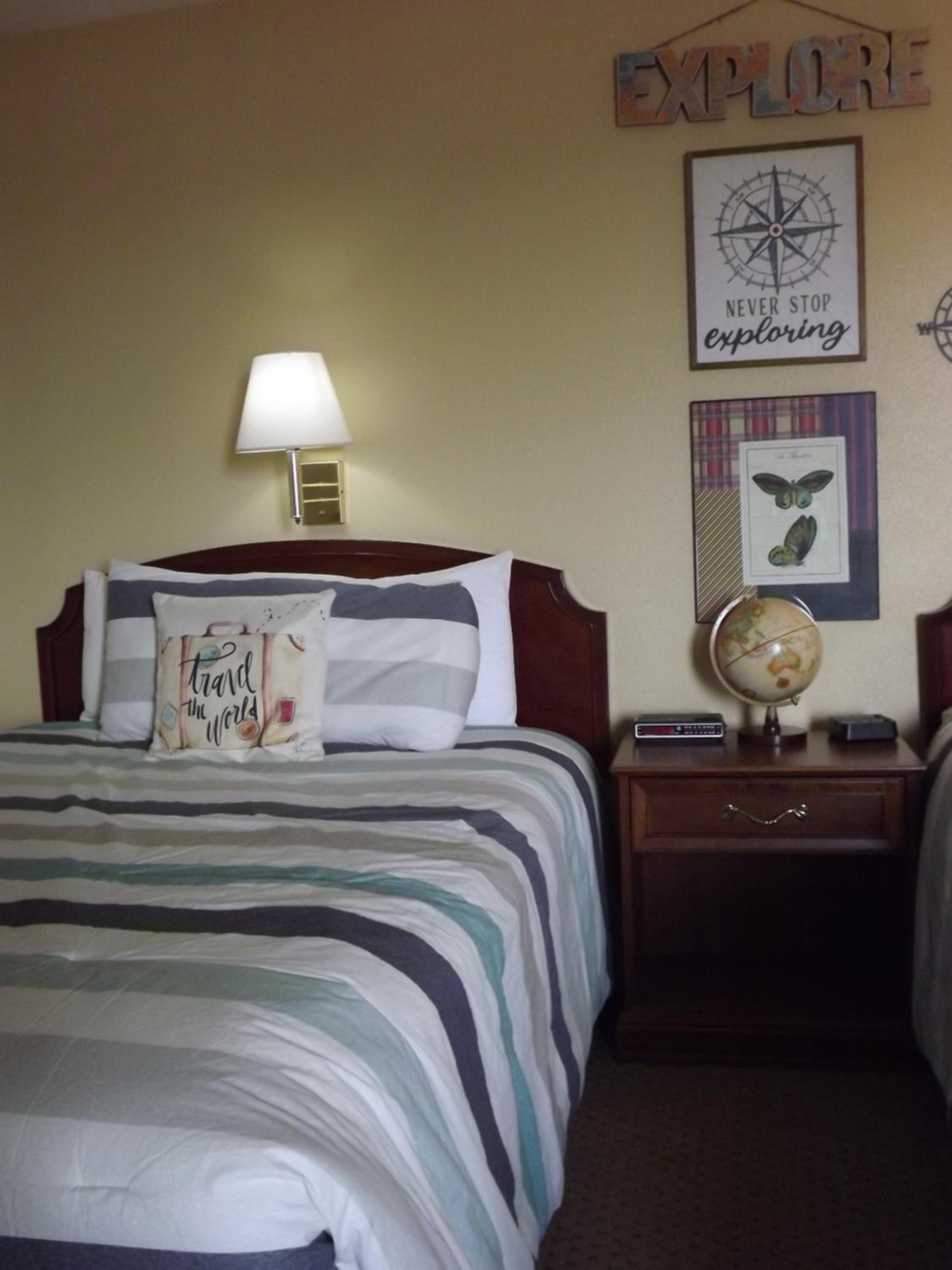Crest Country Inn
