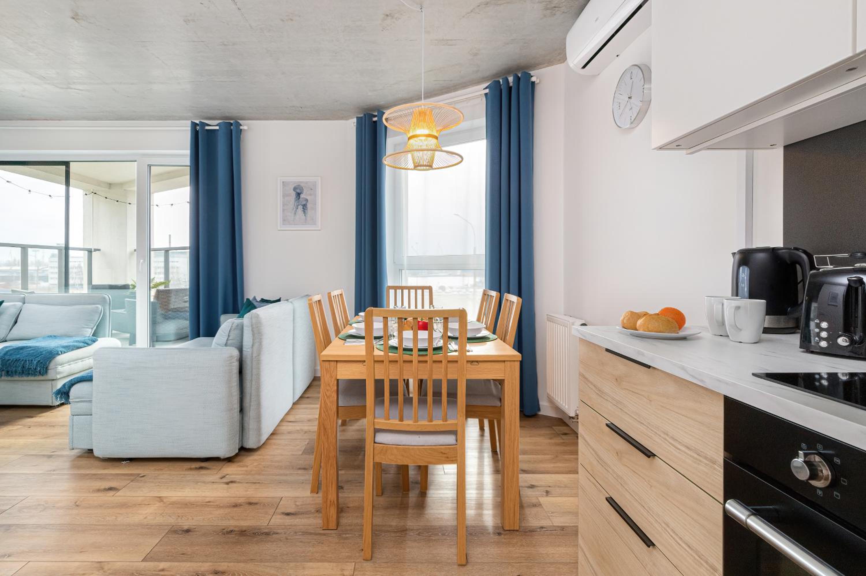Lux Family Apartment Nadmorskie Tarasy by Renters view 5