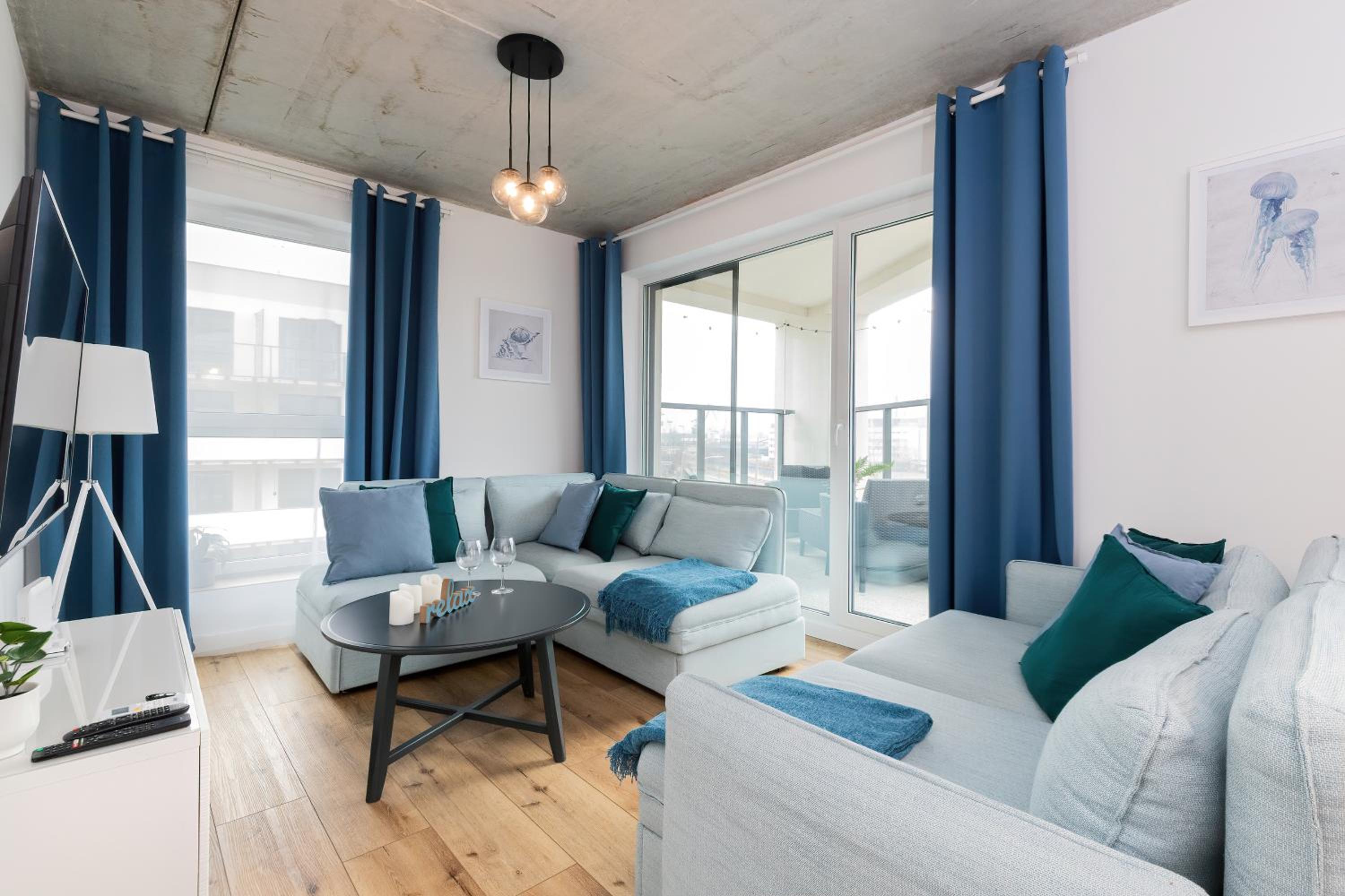 Lux Family Apartment Nadmorskie Tarasy by Renters view 2
