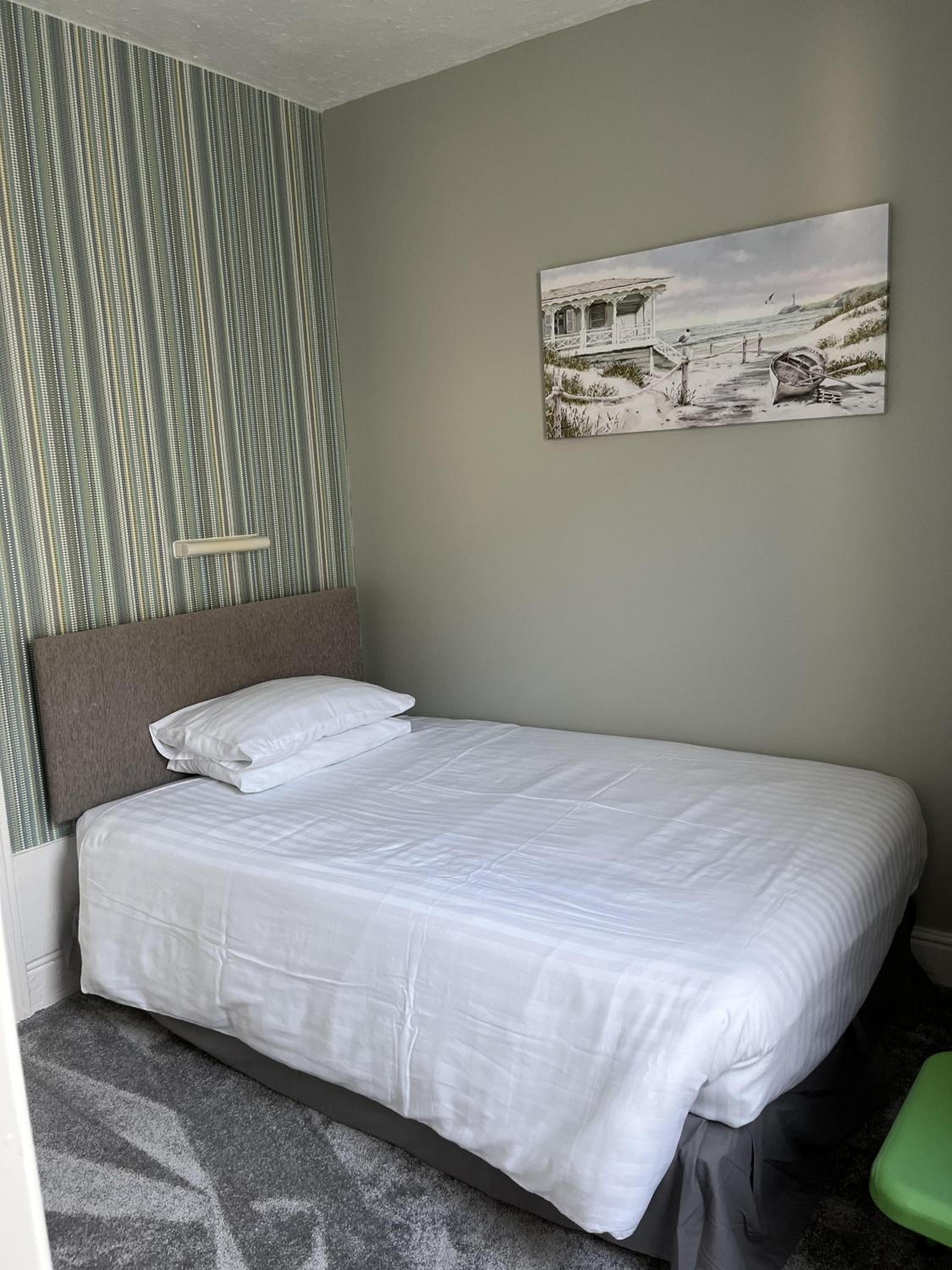 California Guest House