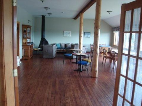 Wildberry Country Lodge B&B