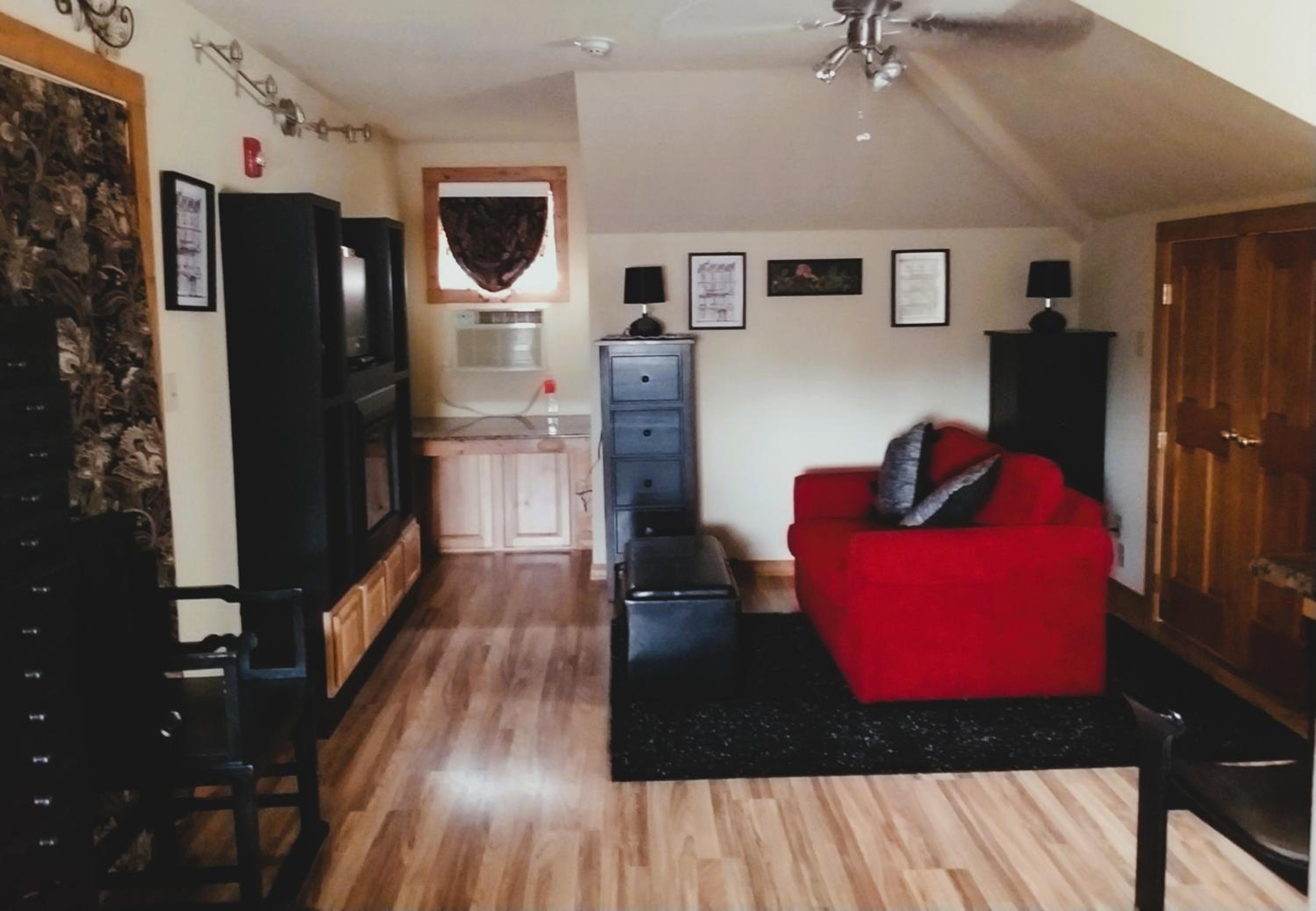 All Seasons Inn