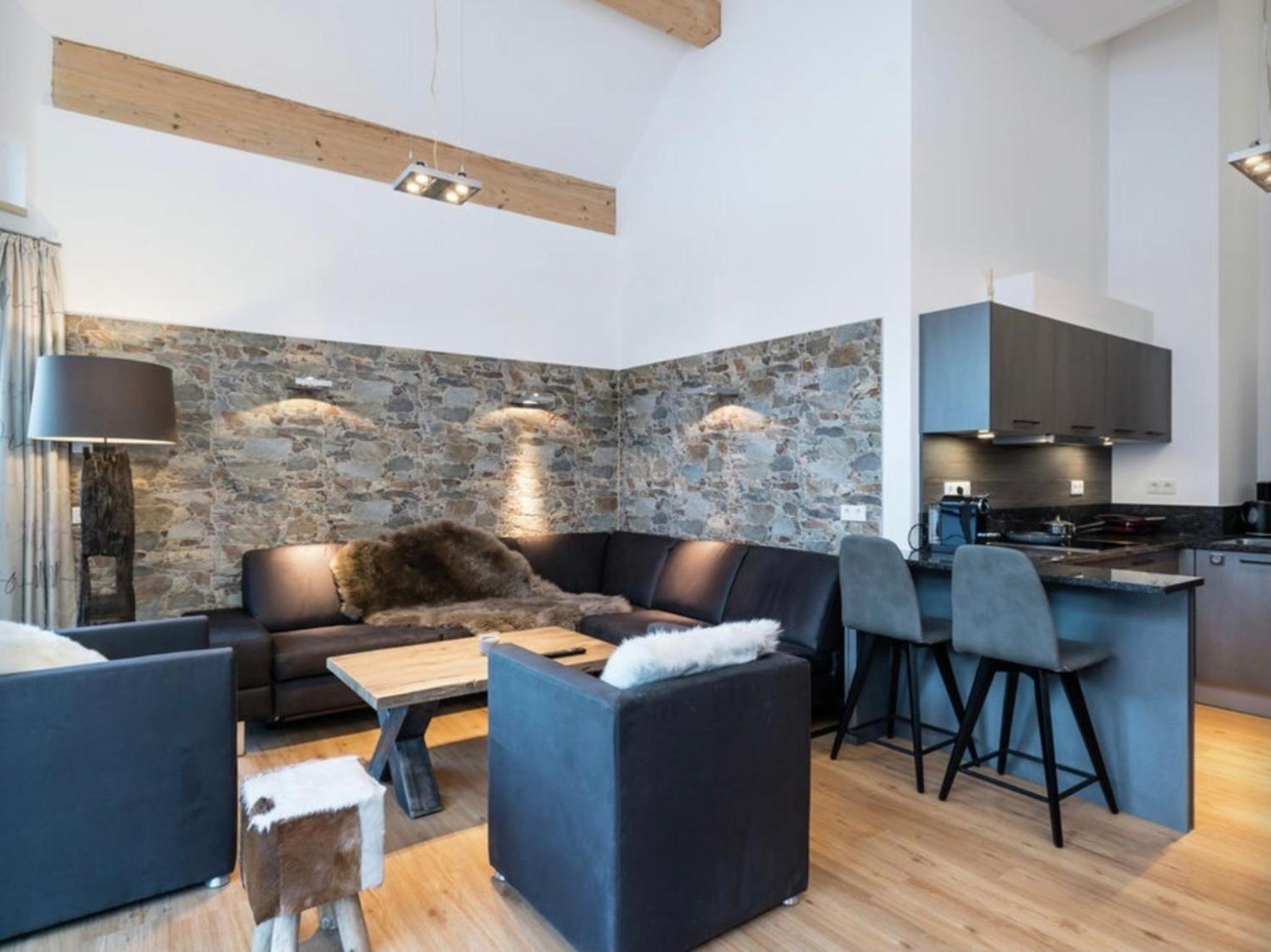 Penthouse Alpendorf view 5