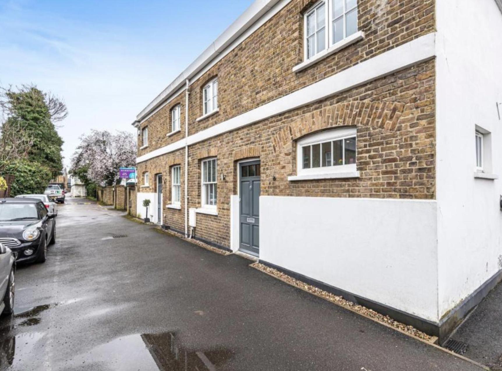 Windsor Mews by Stay Focused SA view 4
