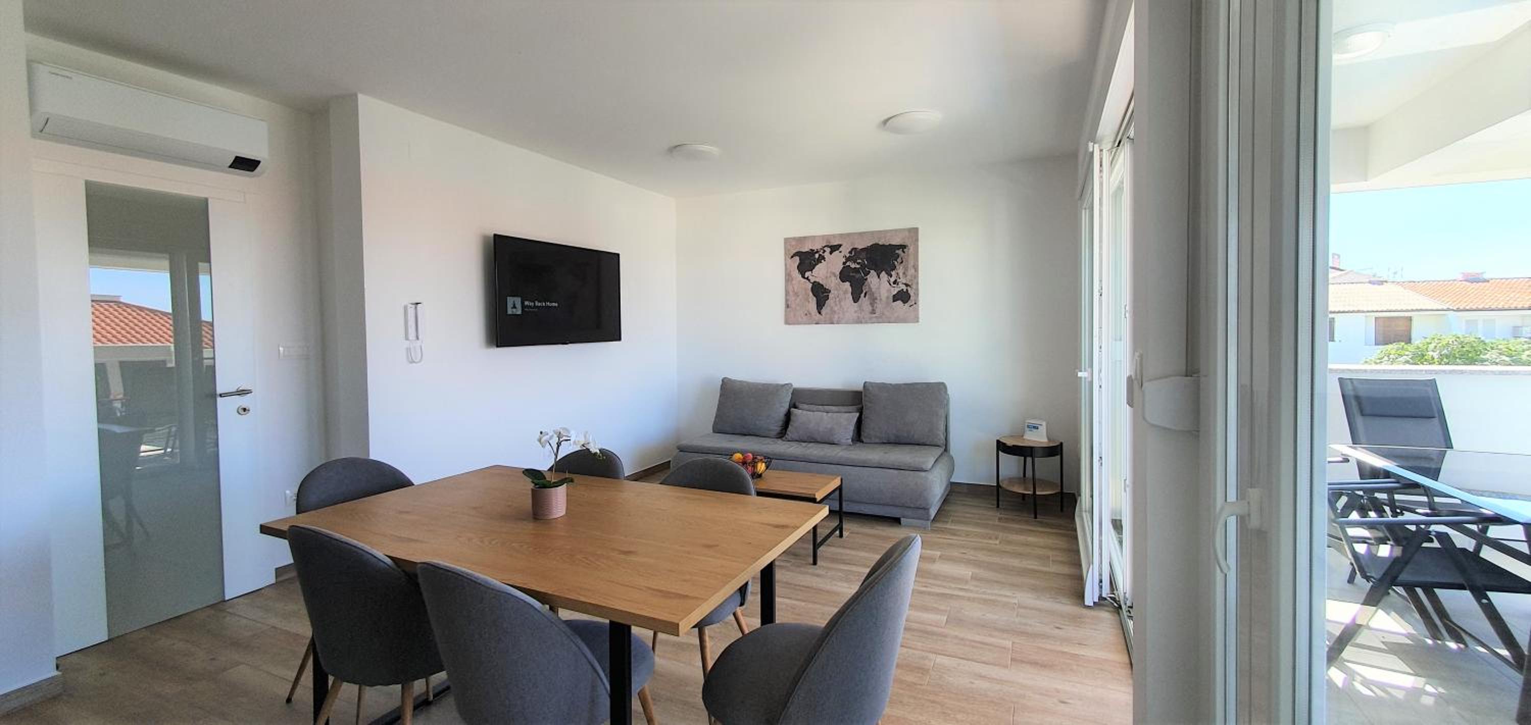 Aquarius Luxury apartment with pool and sea view view 3