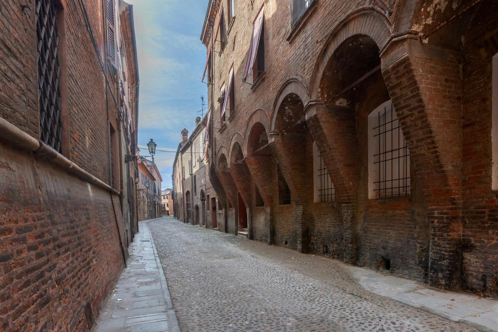 GuestHost - Central Ferrara Apartment view 5