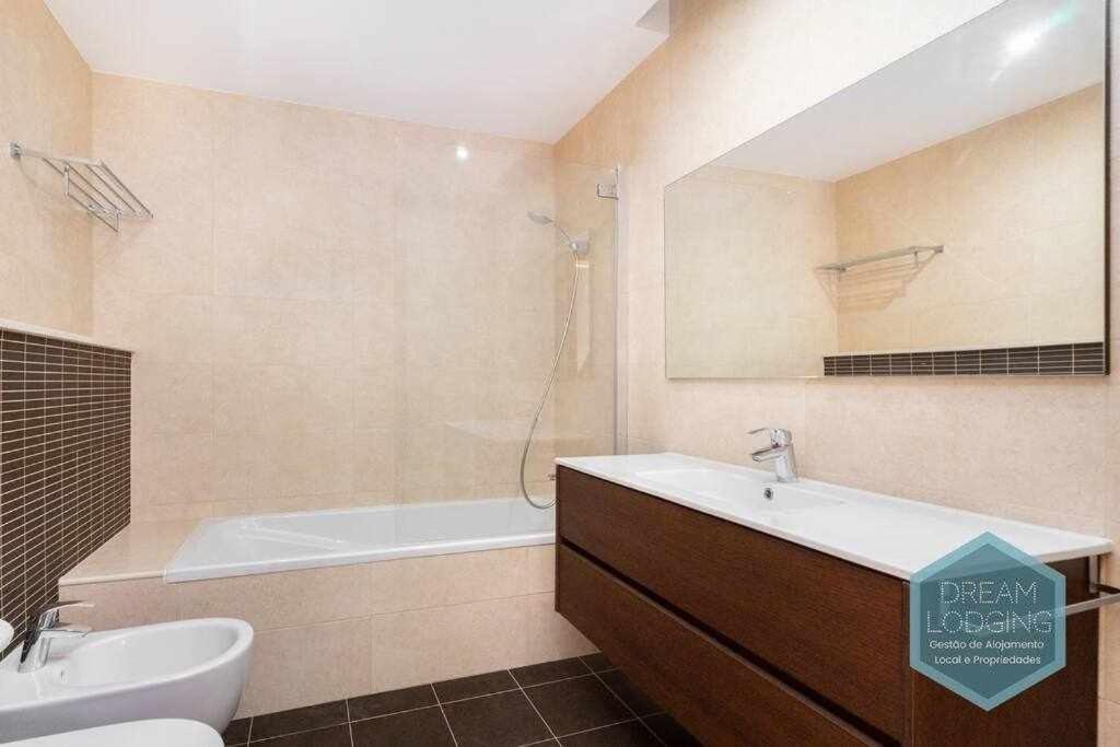 Patroves Sea View - Dream Lodging