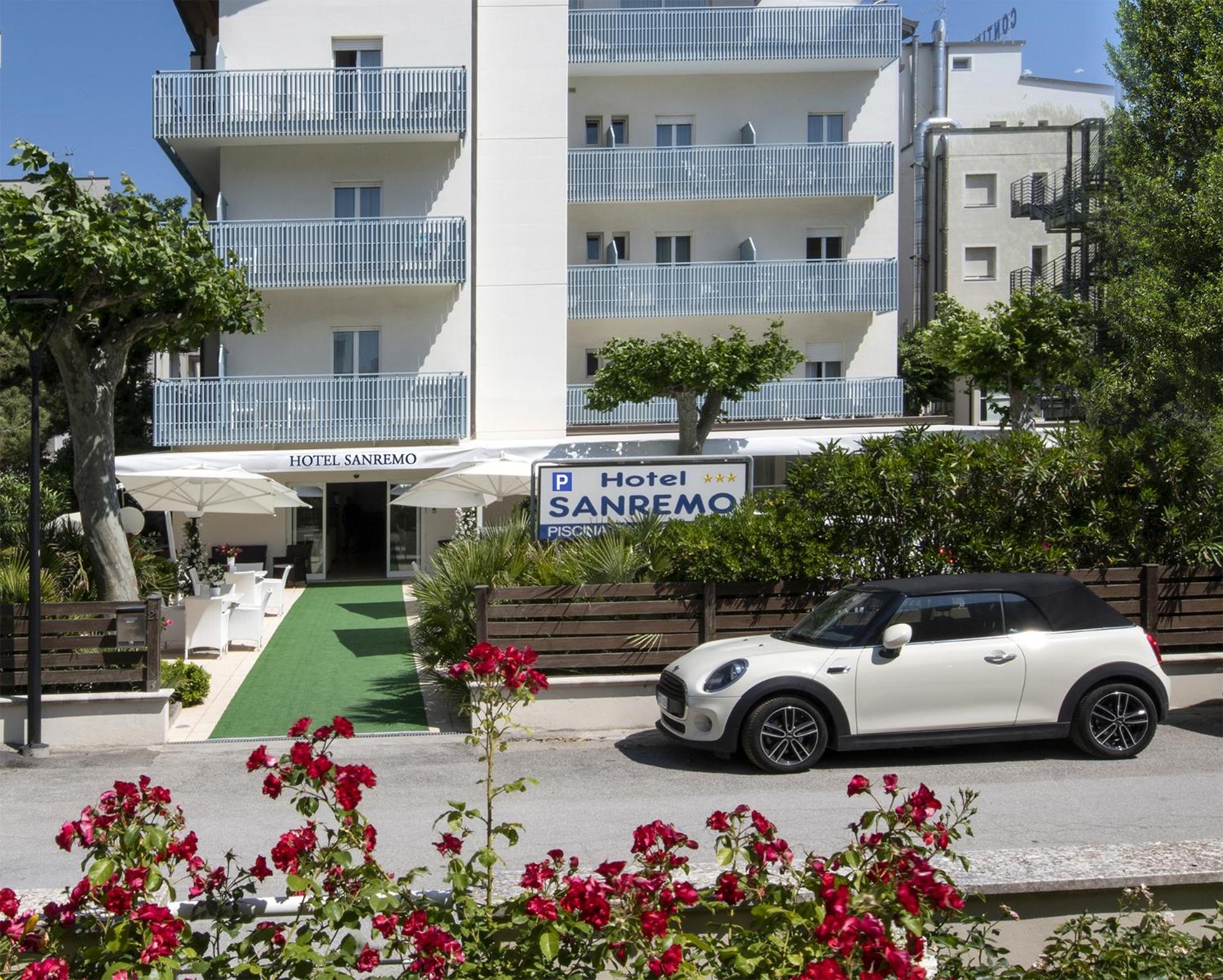 Hotel Sanremo view 2