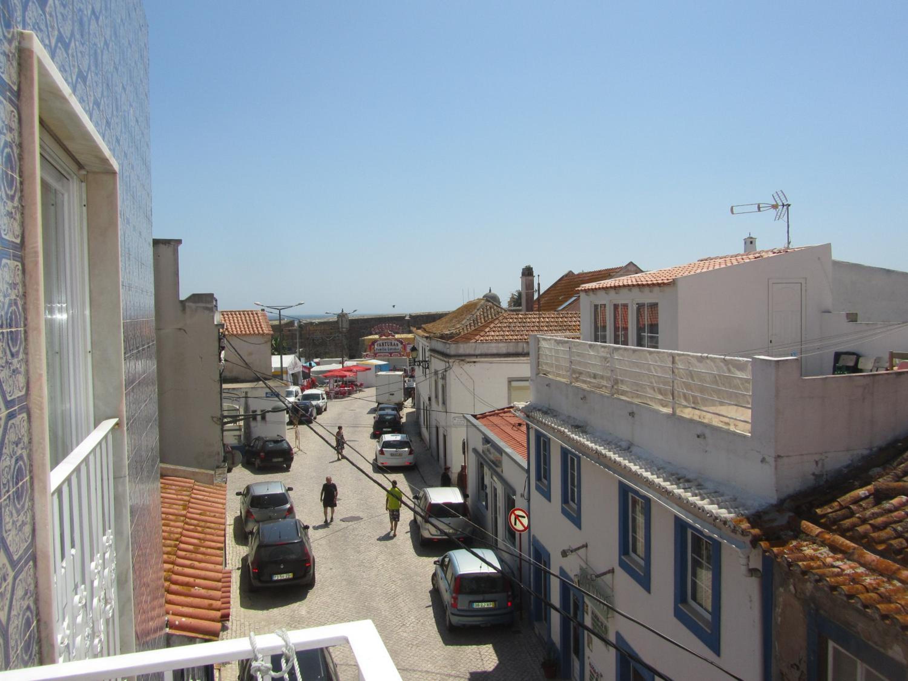 D. Antonia en Peniche — other