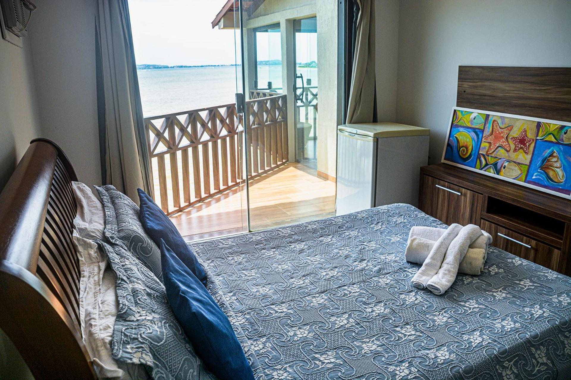 Casa pé na areia com varanda gourmet em Búzios RJ