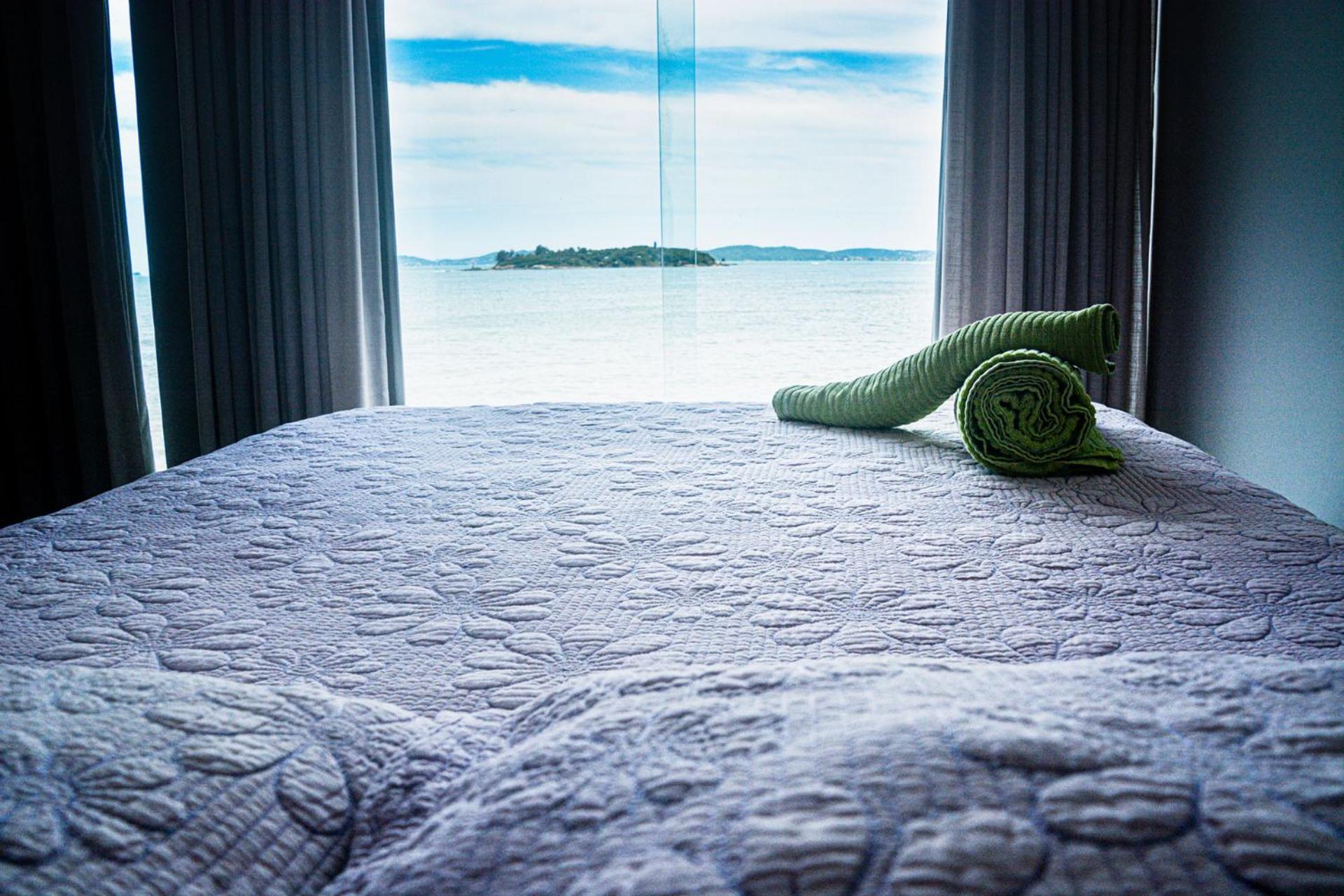 Casa pé na areia com varanda gourmet em Búzios RJ