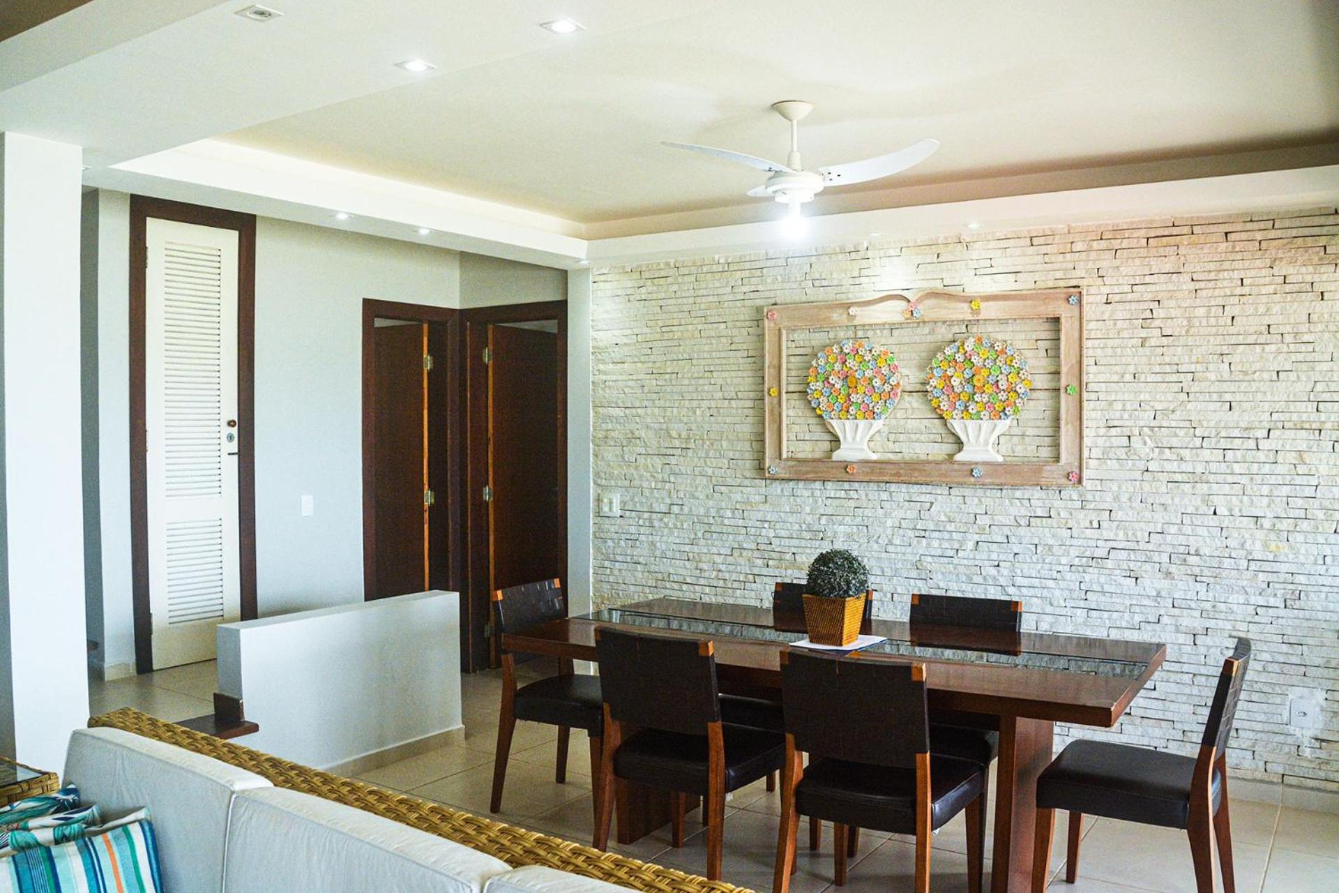 Casa pé na areia com varanda gourmet em Búzios RJ