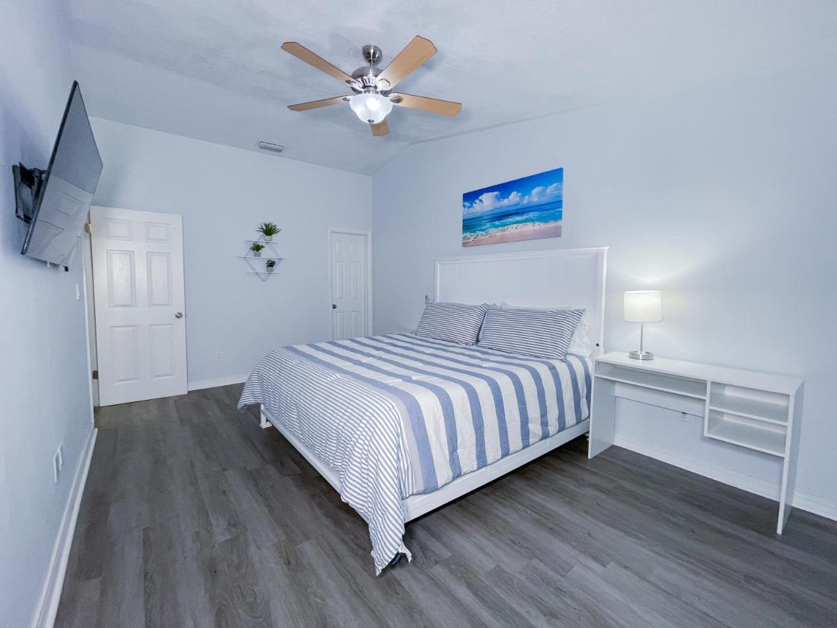So Florida getaway! Kendall Centrally located