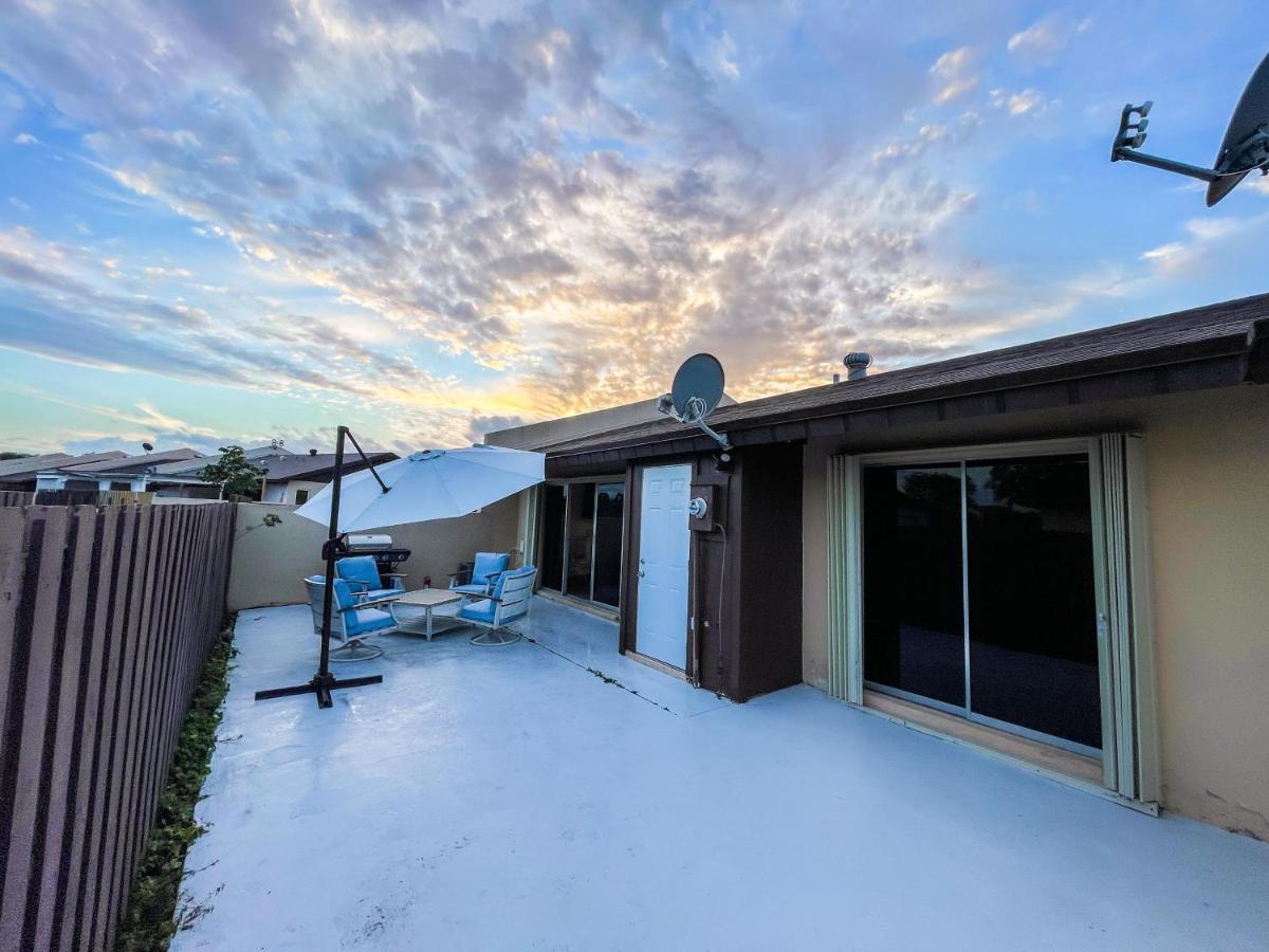 So Florida getaway! Kendall Centrally located