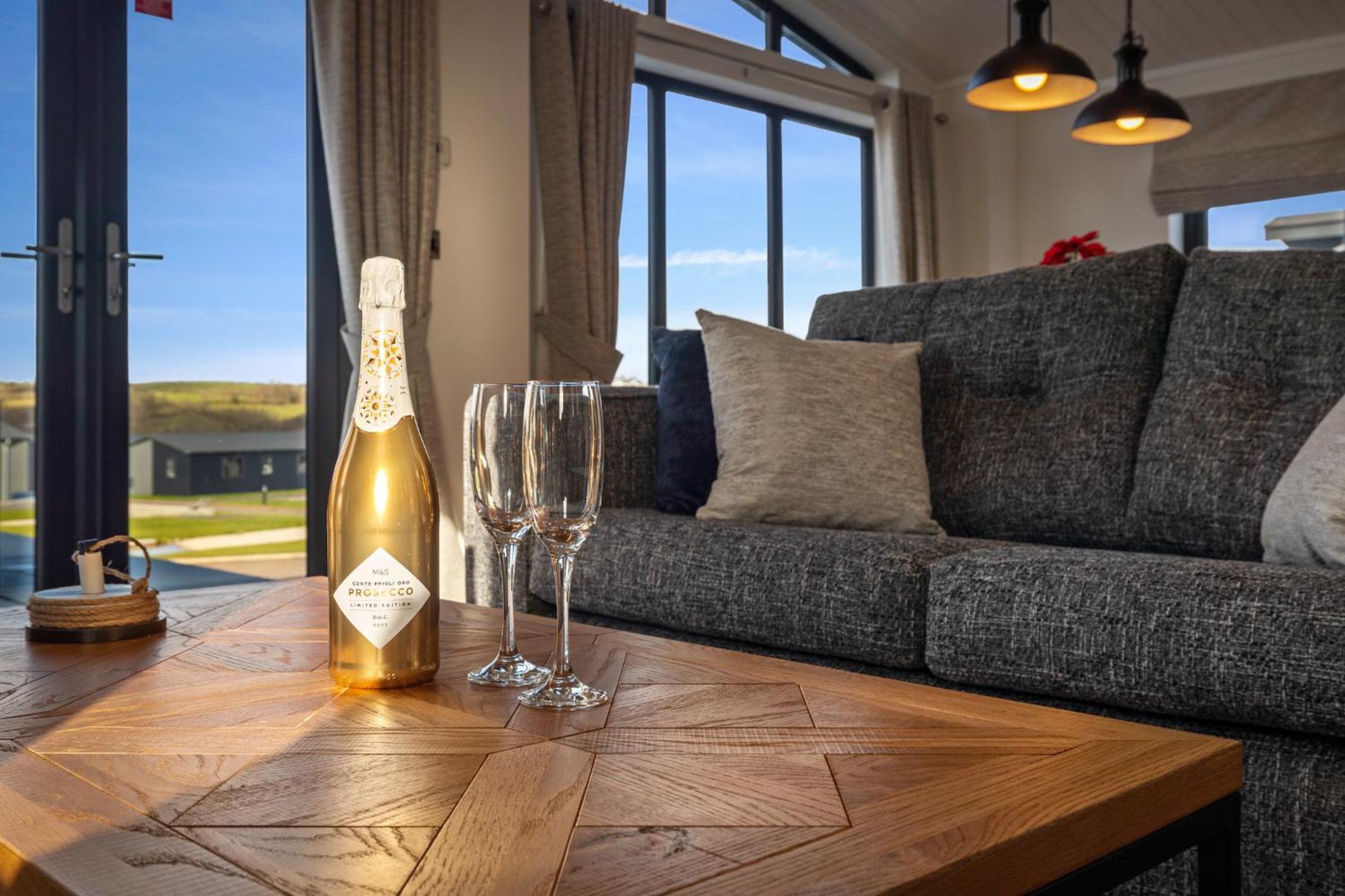 Hiraeth - Luxury Lodge with Hot Tub, Close to Beach view 2