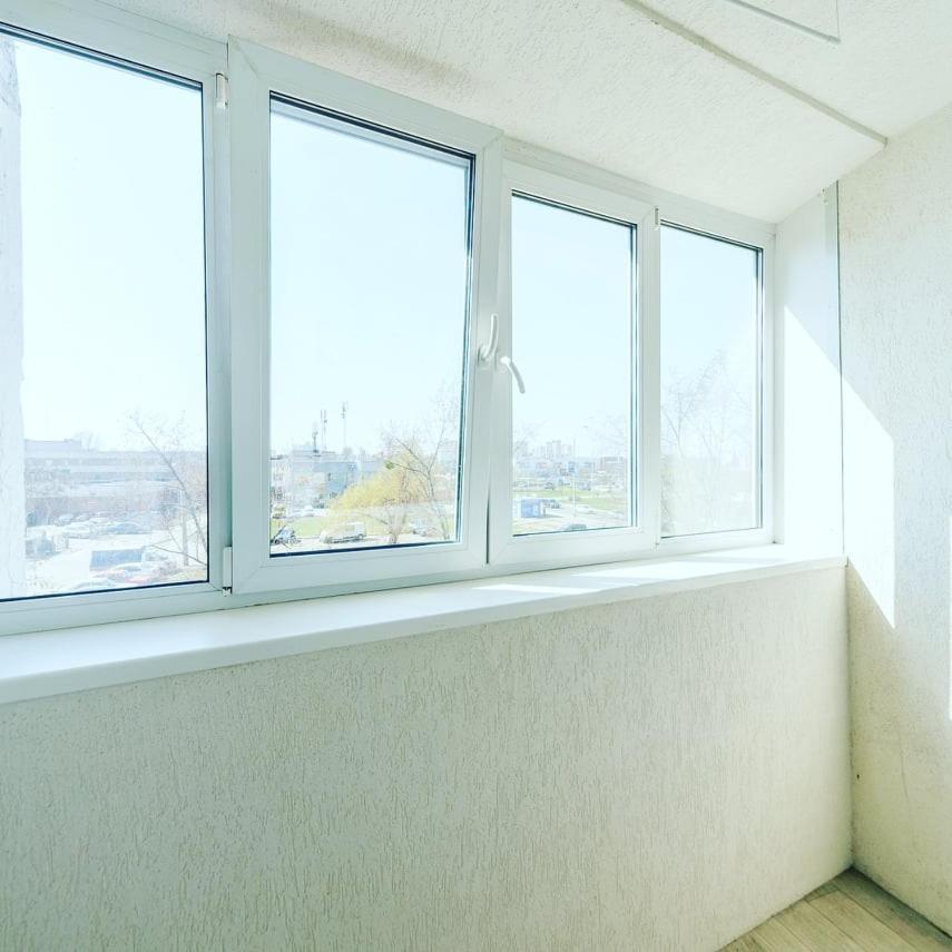 1 room 50m2 center of Obolon metro station minska view 3