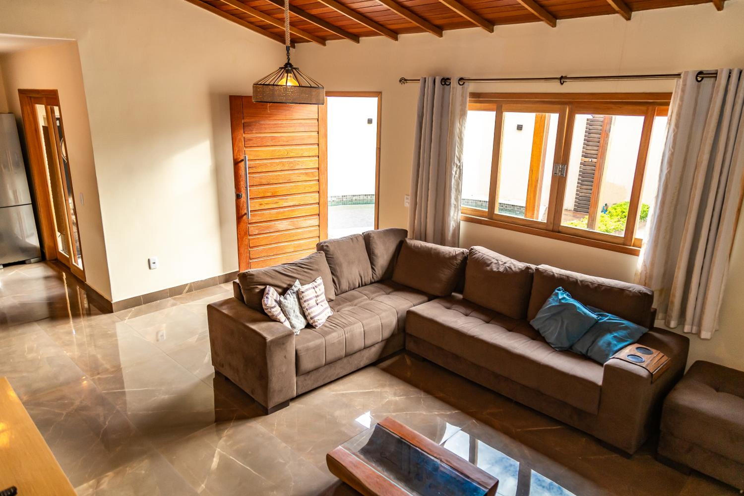 Linda casa com piscina Bosque de Geriba