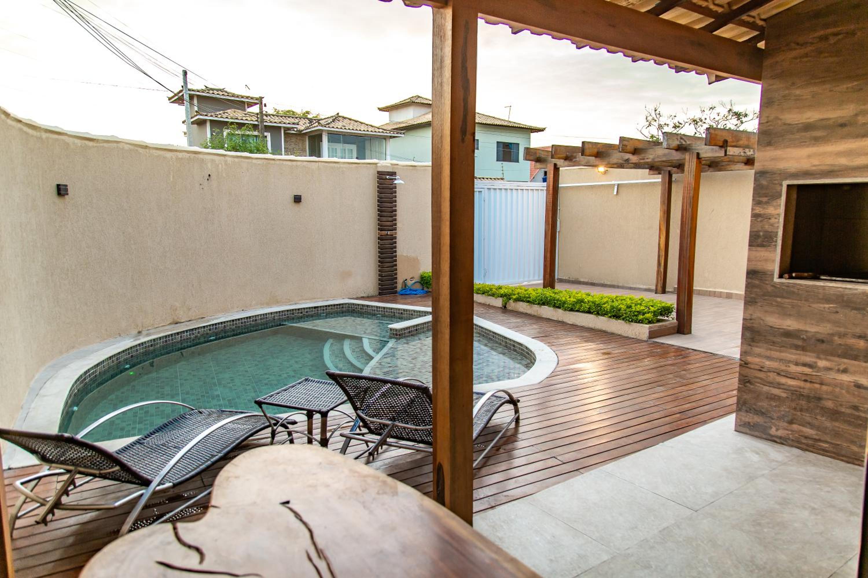 Linda casa com piscina Bosque de Geriba