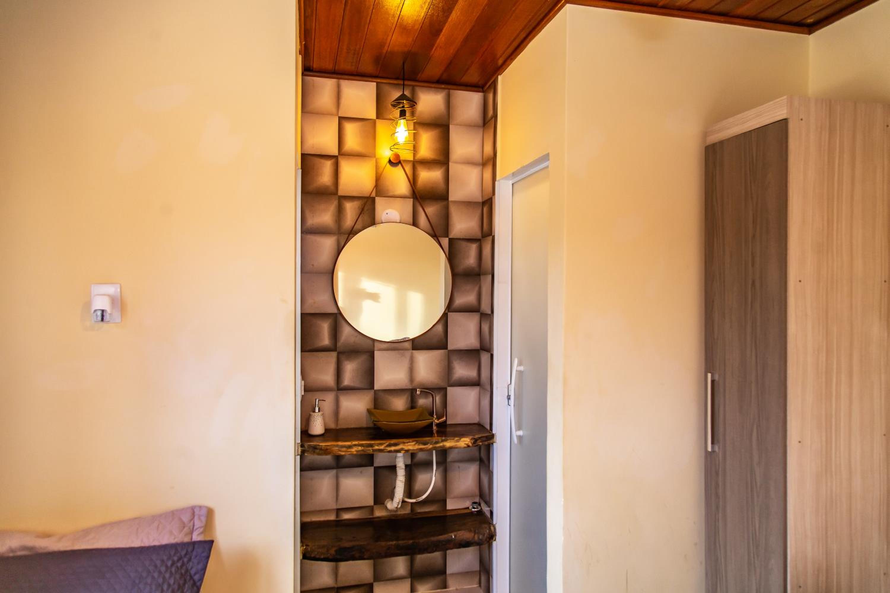Linda casa com piscina Bosque de Geriba
