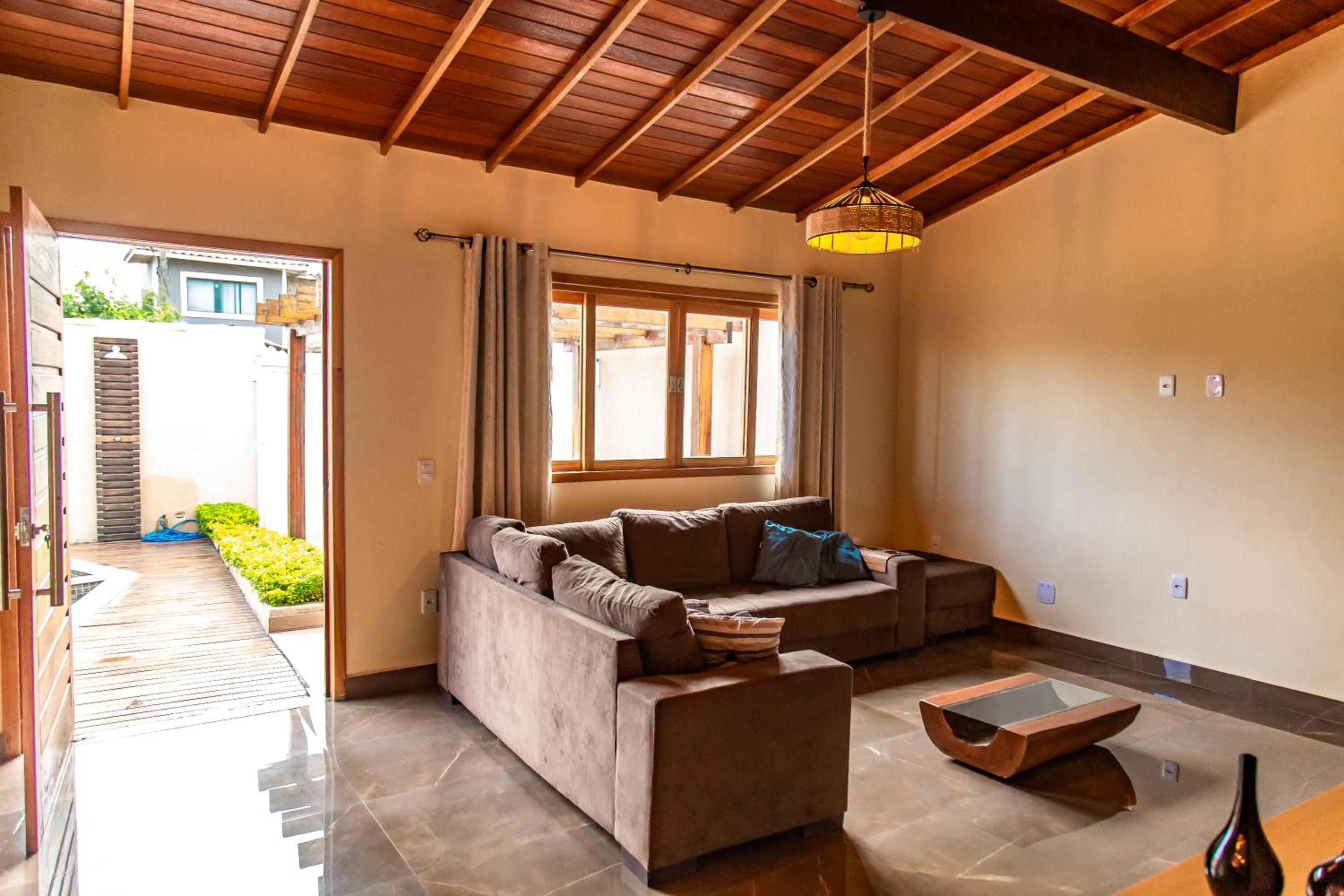 Linda casa com piscina Bosque de Geriba