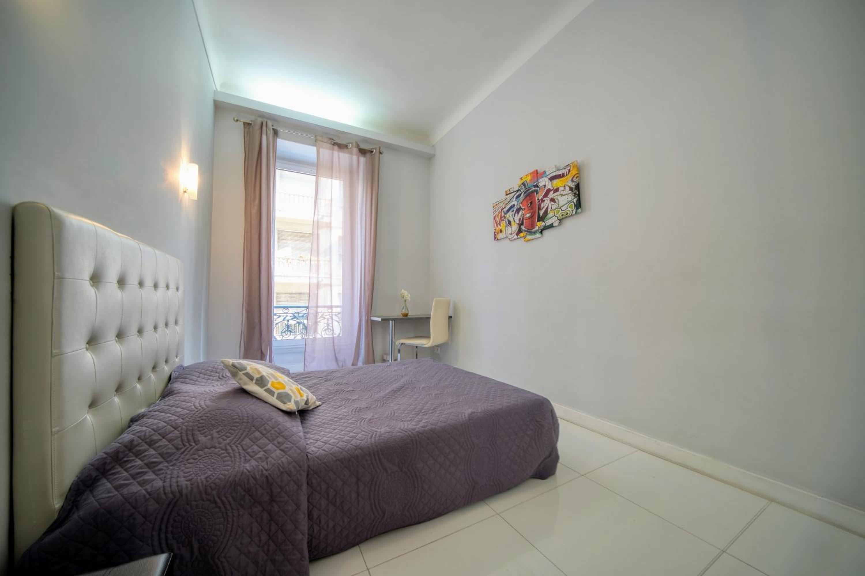 Designer Flat Nice photo 5