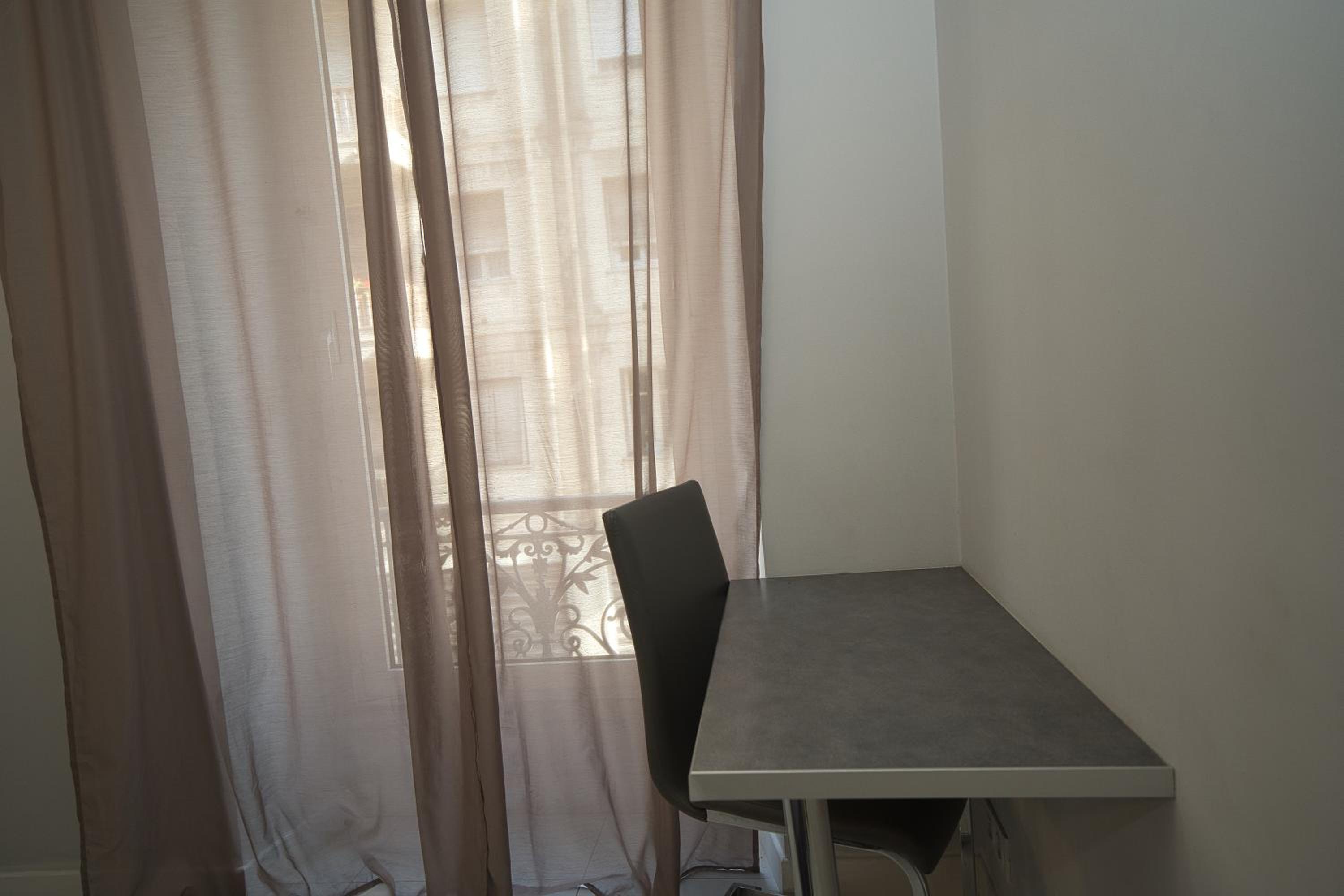 Designer Flat Nice