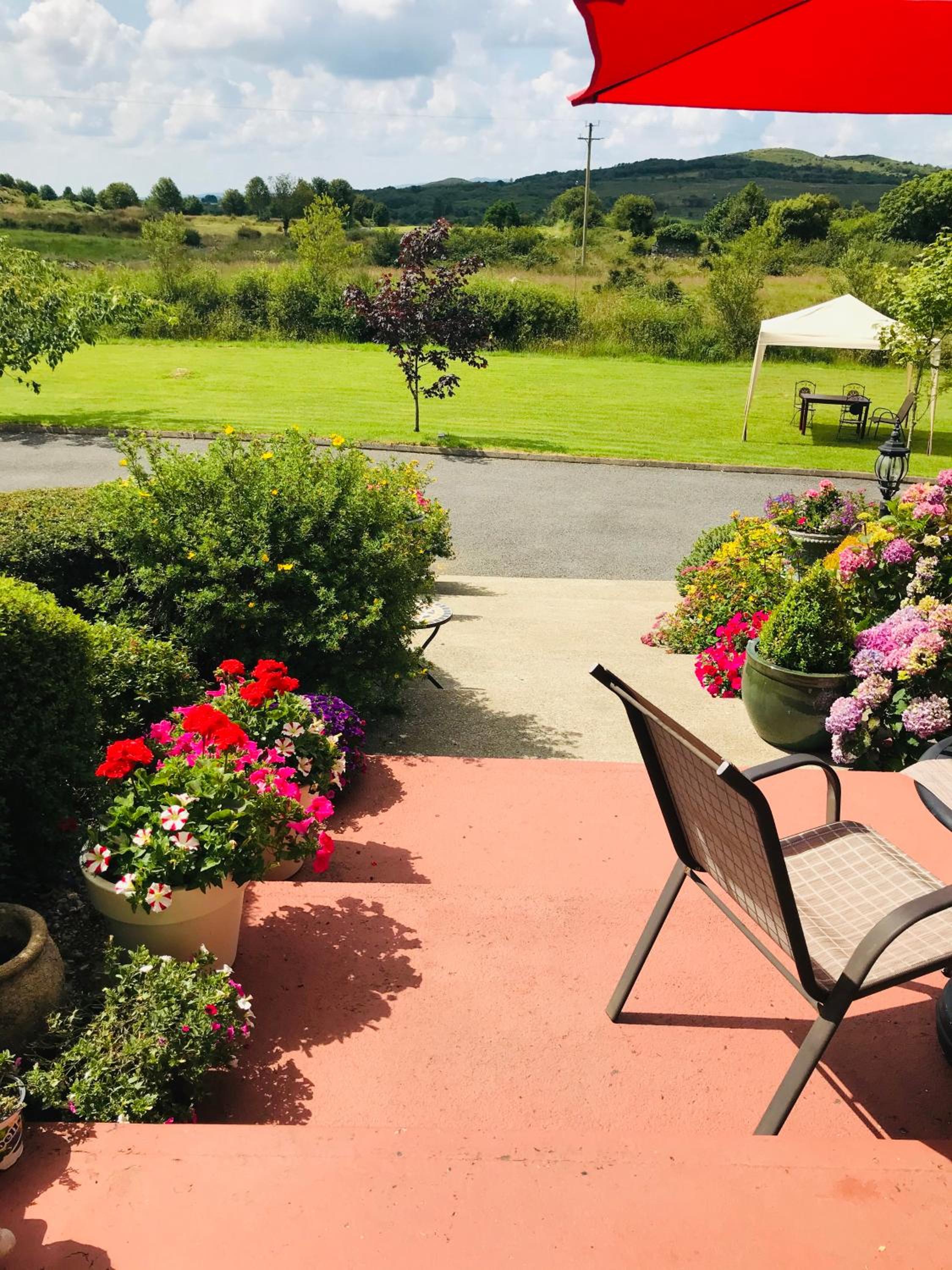 Hillcrest farmhouse Bed & Breakfast