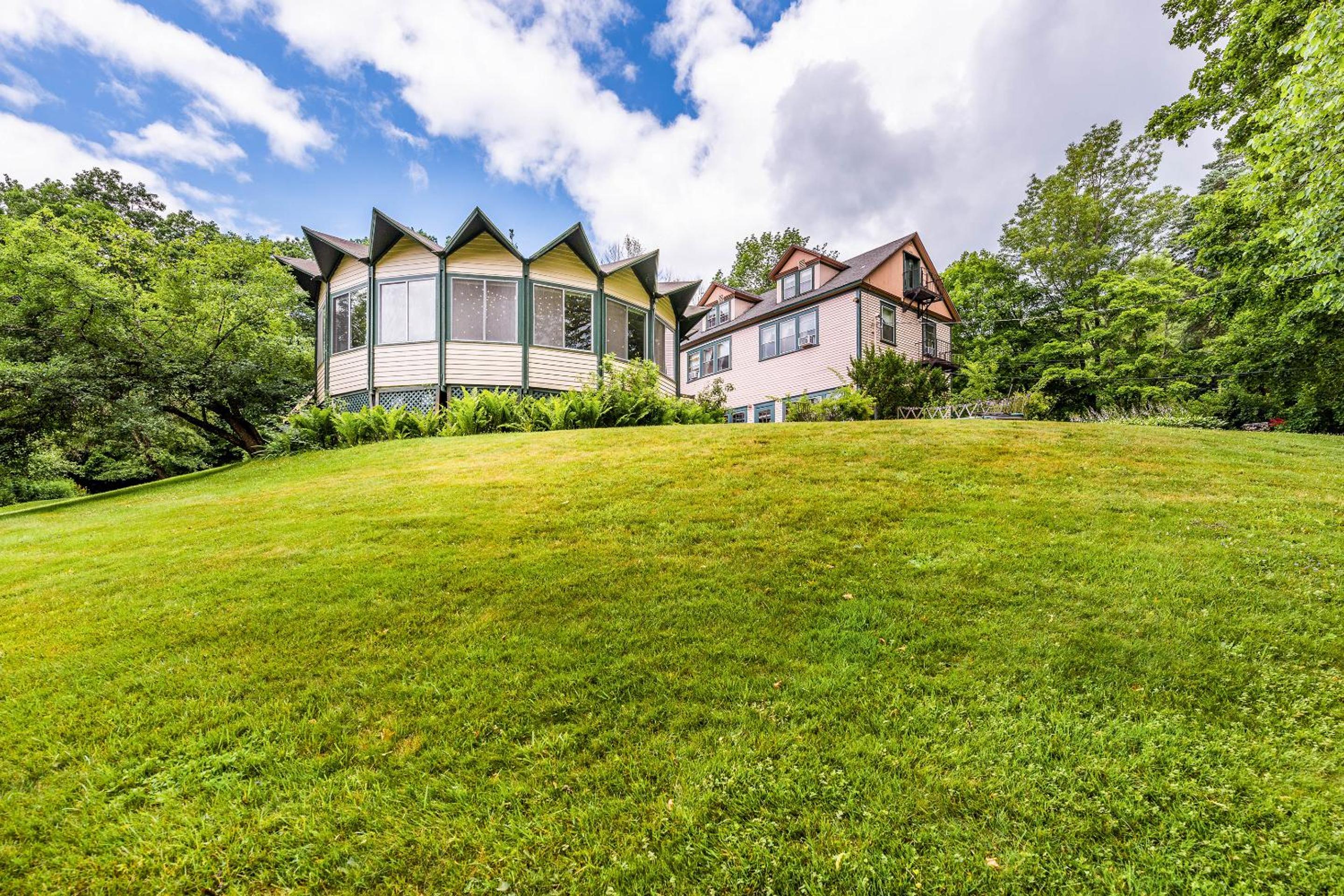 Lenox Vacations - Apple Tree Inn - Property Image 66