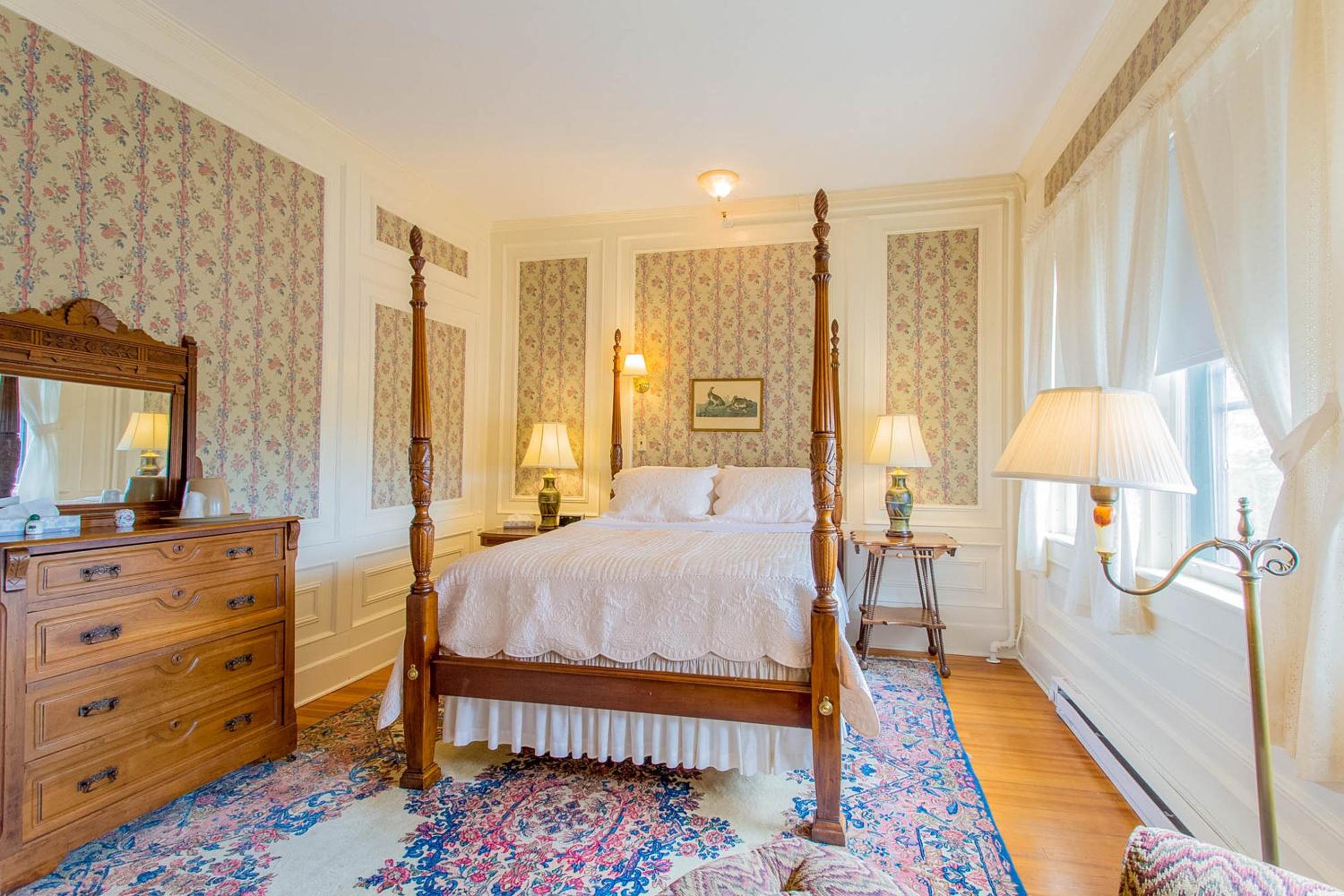 Lenox Vacations - Apple Tree Inn - Property Image 65