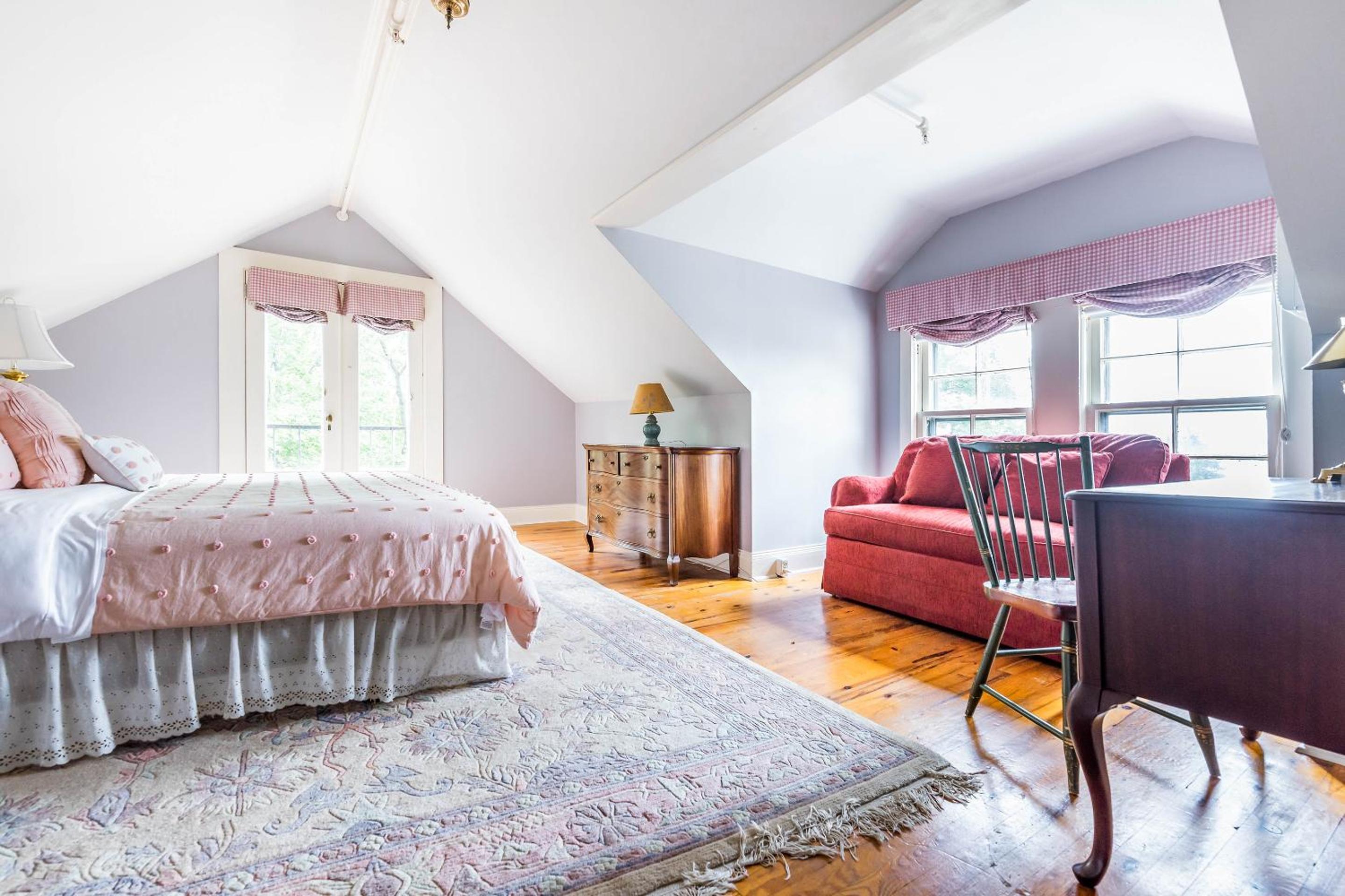 Lenox Vacations - Apple Tree Inn - Property Image 82