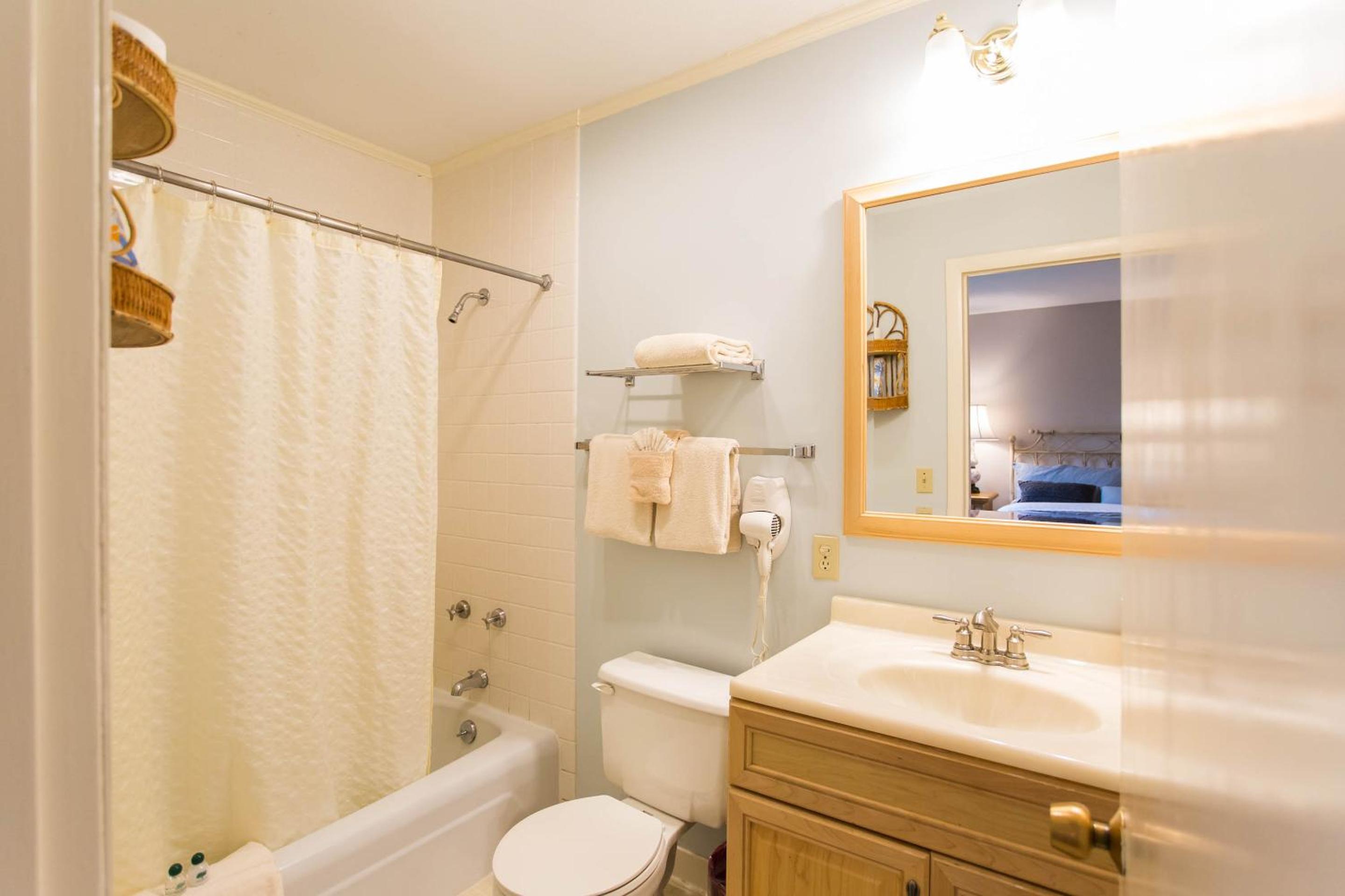 Lenox Vacations - Apple Tree Inn - Property Image 83