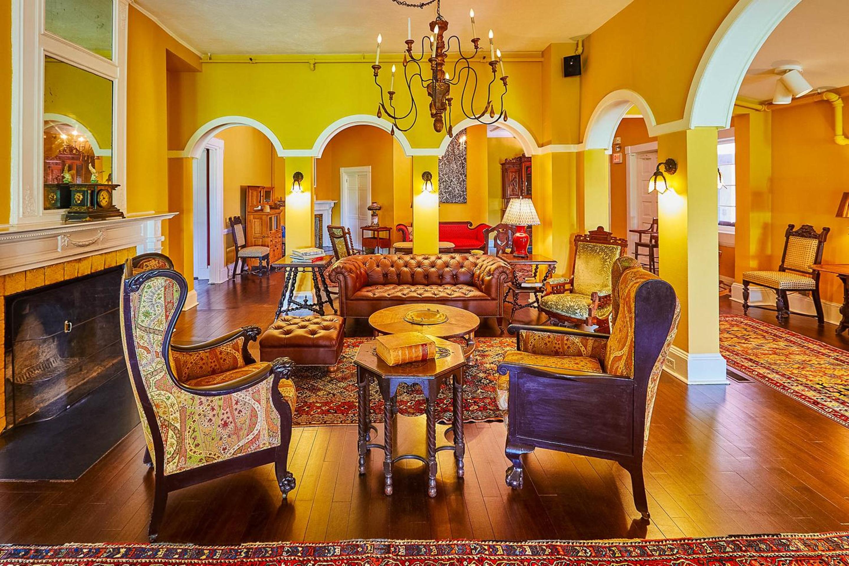 Lenox Vacations - Apple Tree Inn - Property Image 39