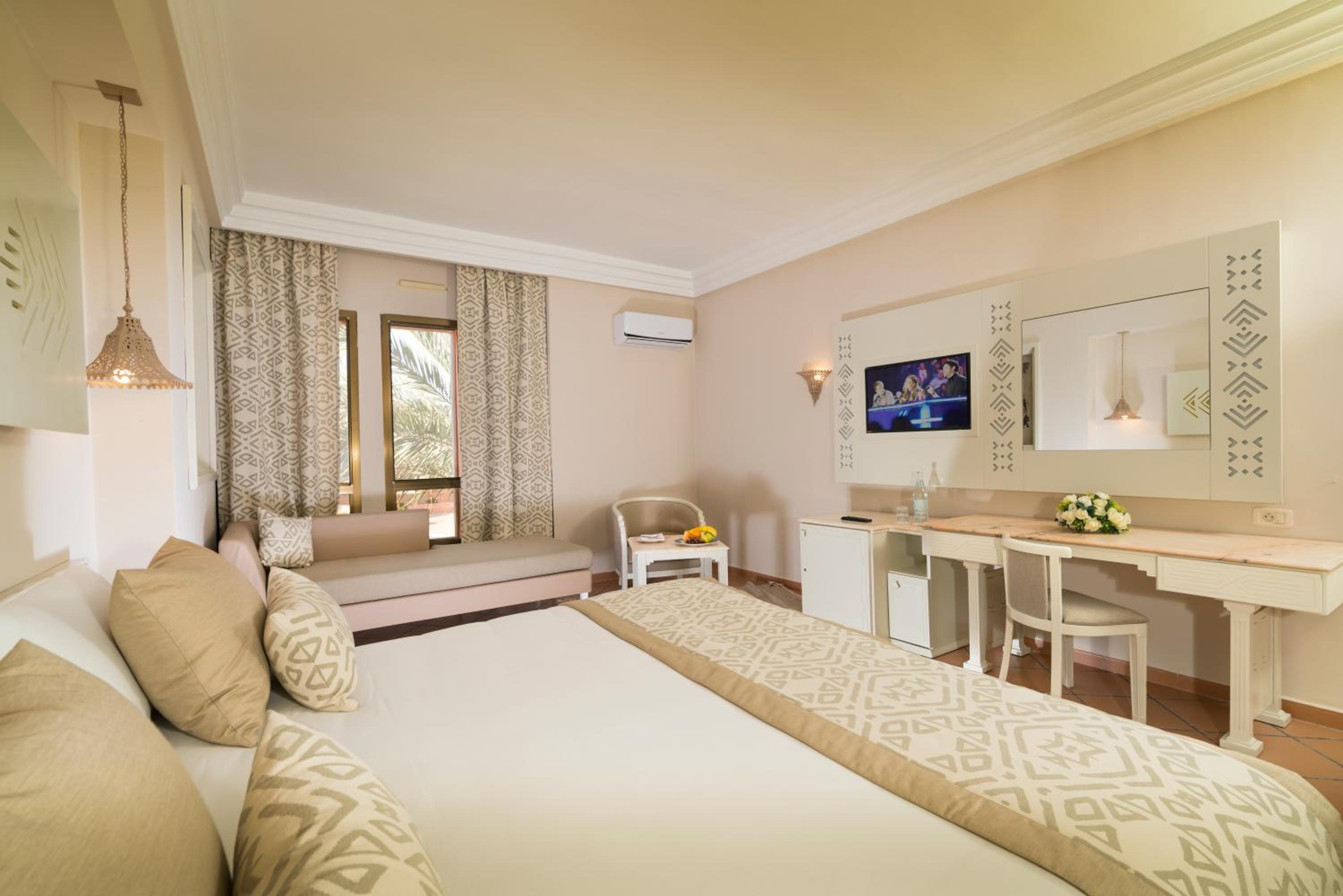 Tozeur Vacations - Palm Beach Palace Tozeur - Property Image 3