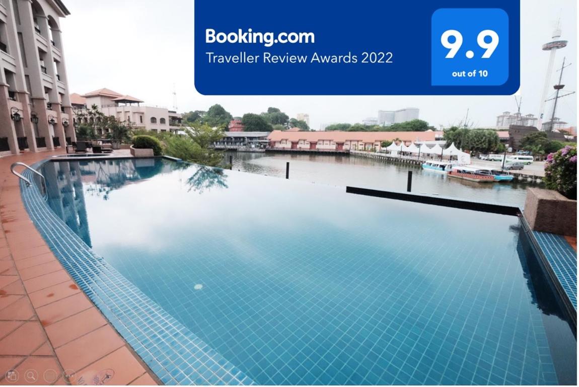 Luxury on Melaka River photo 5