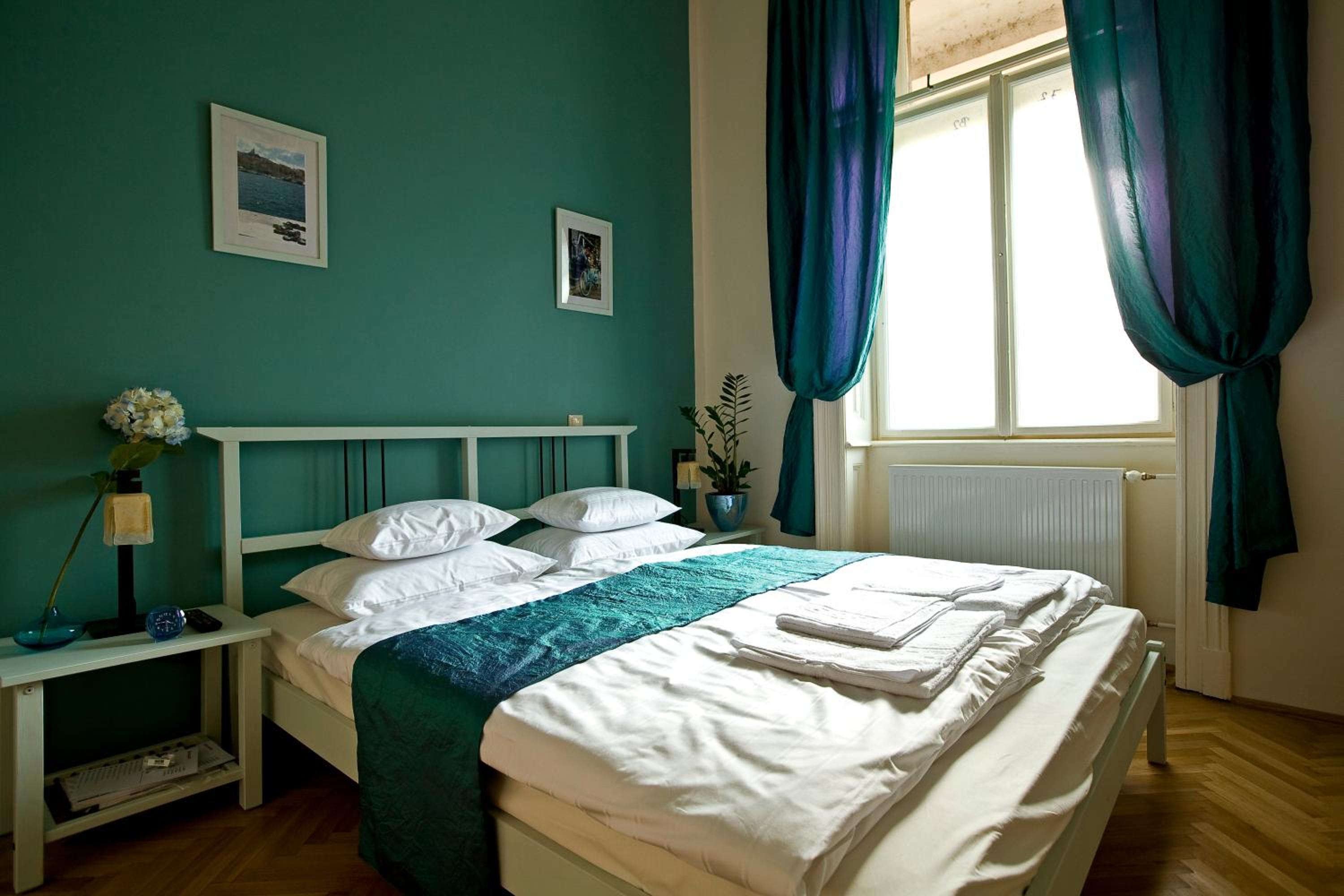 Budapest Rooms Bed and Breakfast