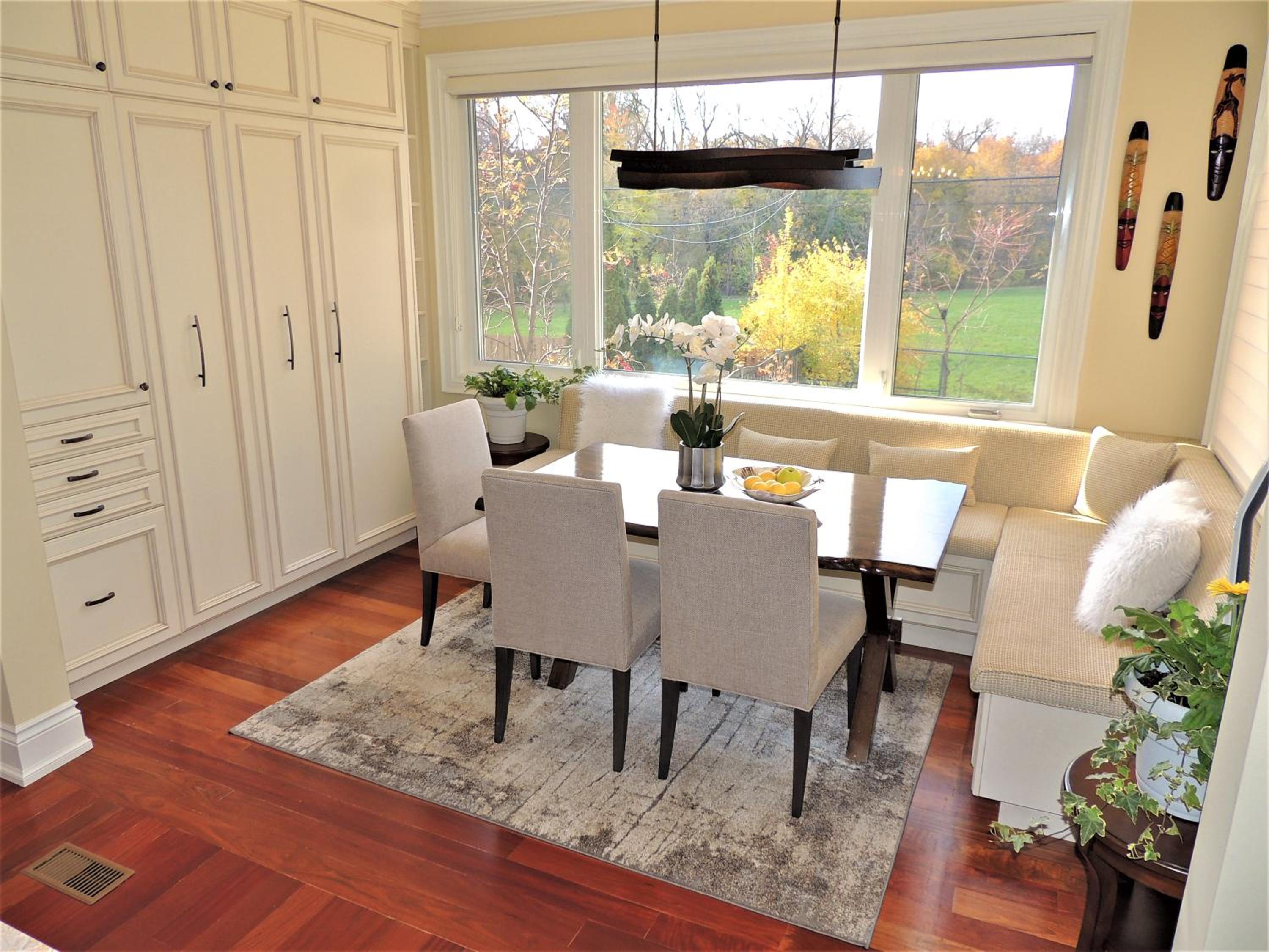 iResidence in Toronto - Unique Mansion - Fantastic Views with Breakfast