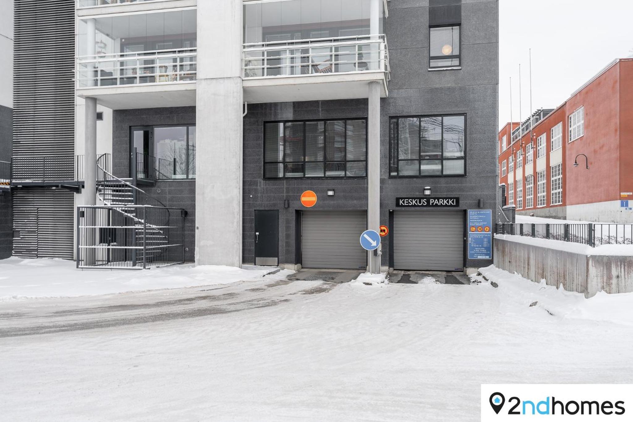 Homelike 1BR with Free Parking, Sauna & Balcony view 3