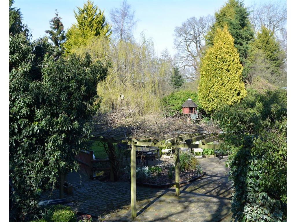 Laburnum Cottage Guest House view 4