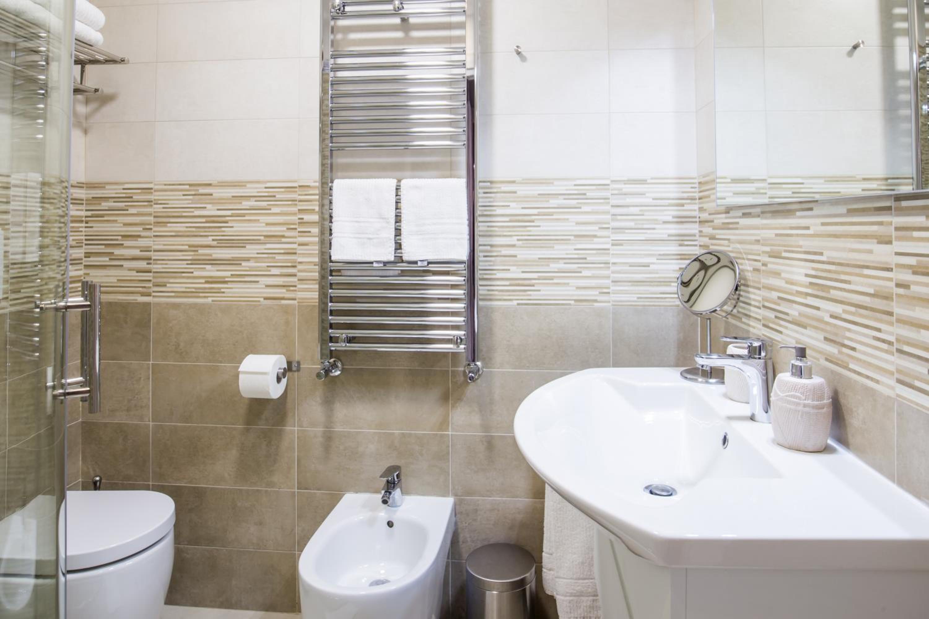 Parthenope Suite Rooms Vomero Vanvitelli a 2 min quartieri spagno via Toledo