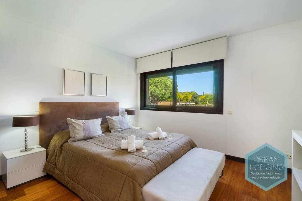 Monte Laguna Dream Lodging