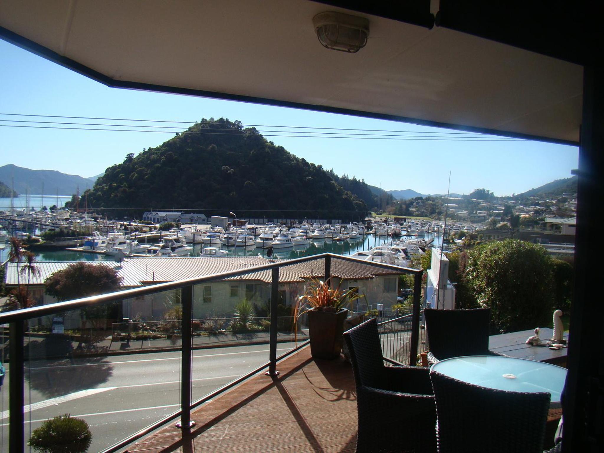 Harbour View Motel