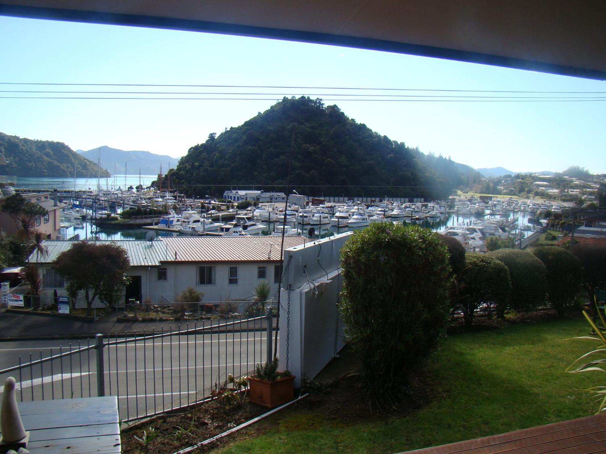 Harbour View Motel