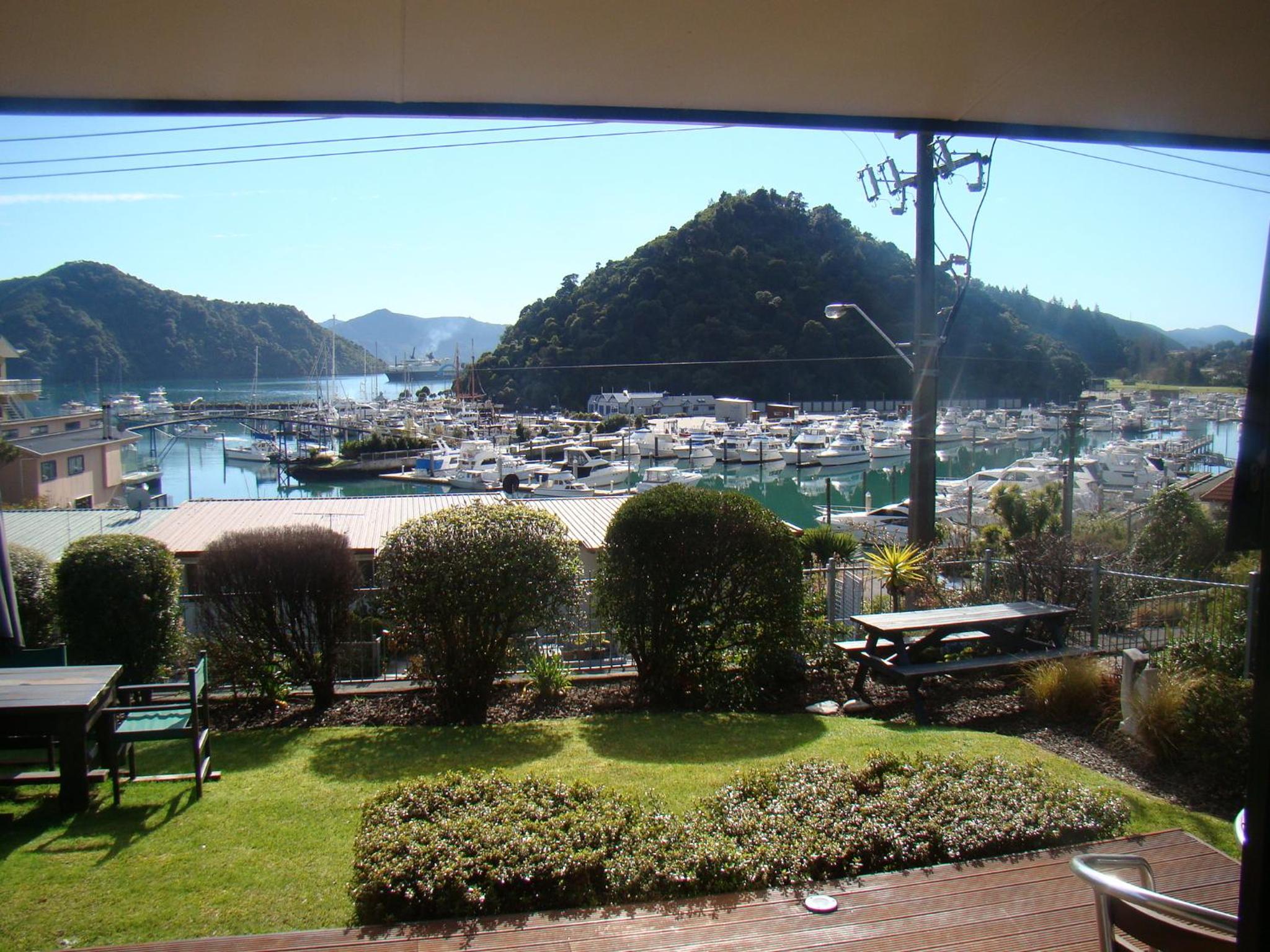 Harbour View Motel