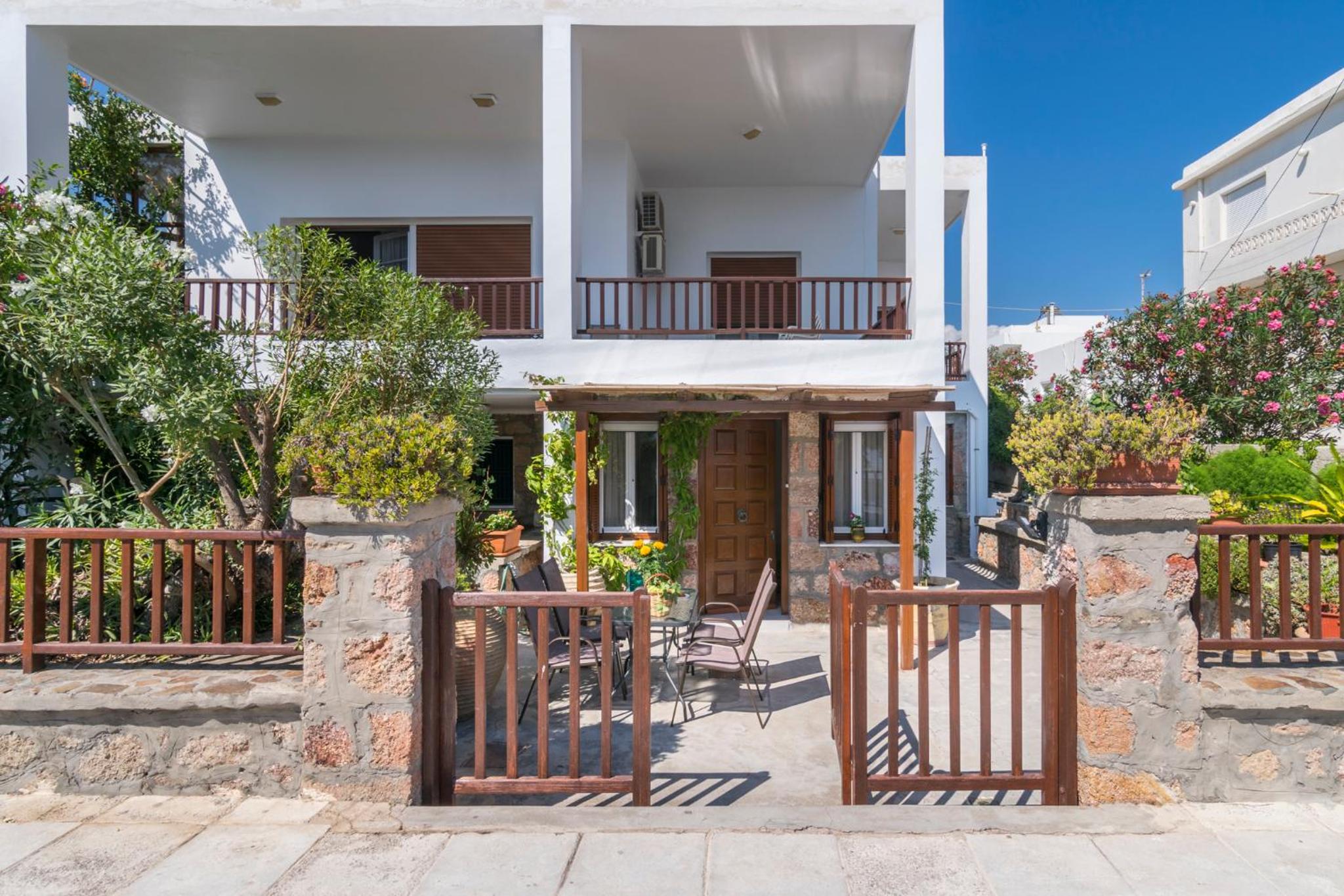 Kourita Garden Apartment with Sea View near to the port of Milos view 3