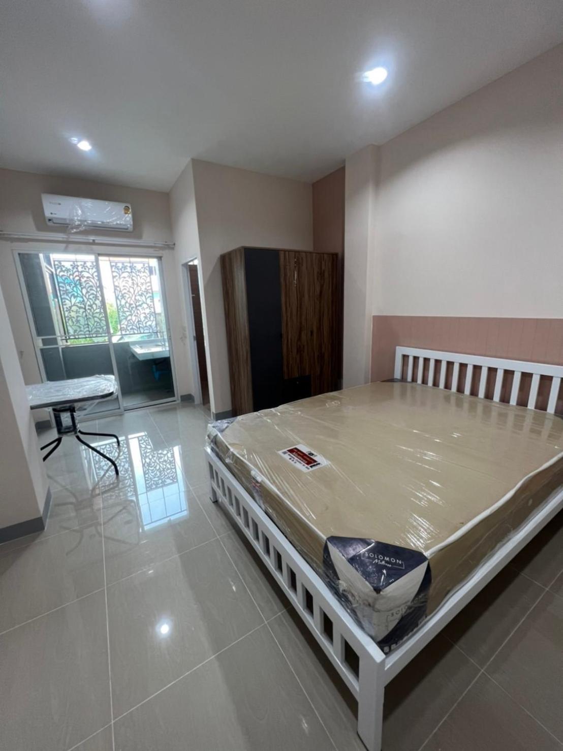 Firstbuild Apartment (เฟิร์สบิวท์อพาร์ทเม้น)