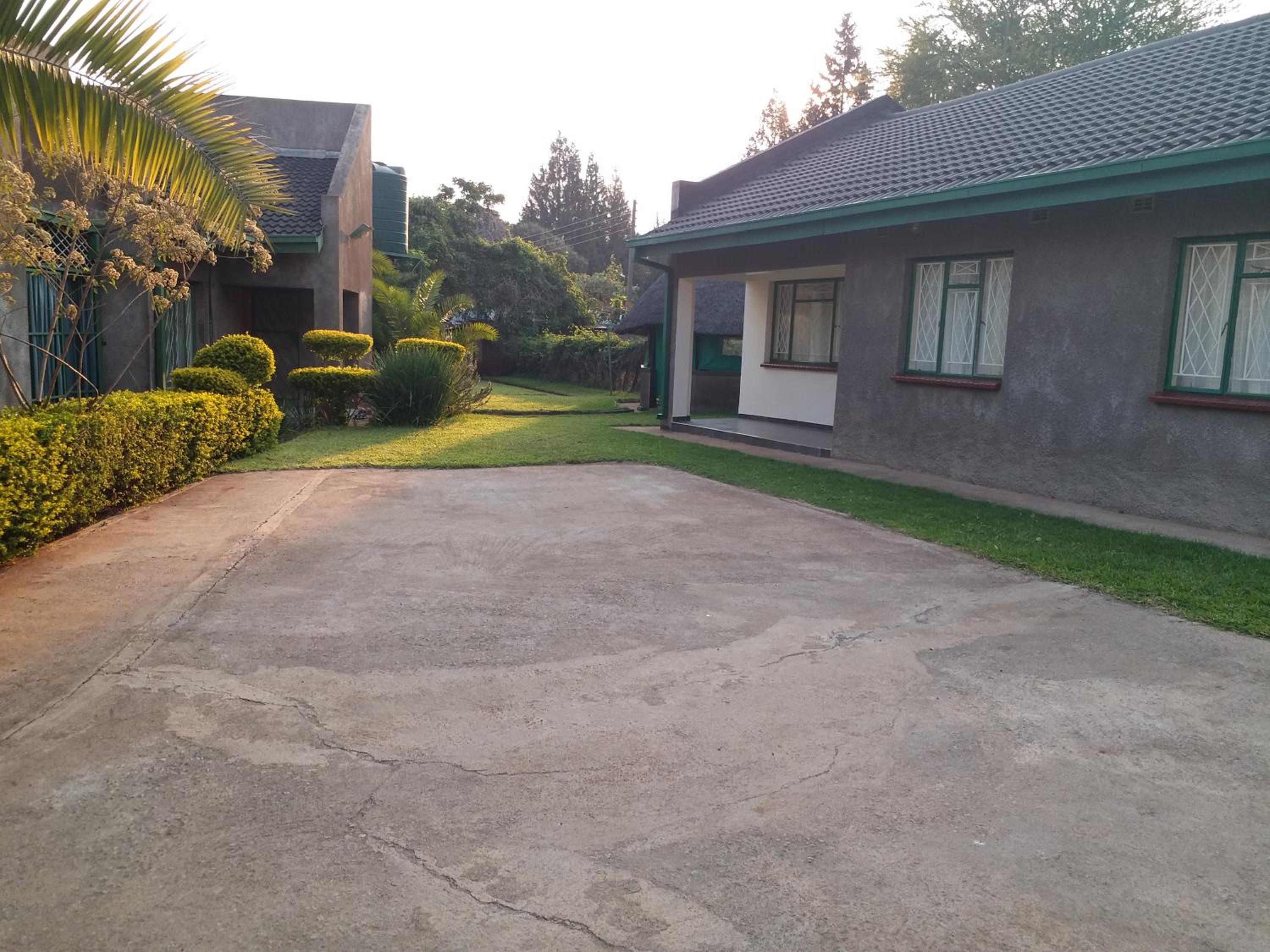 The Best Green Garden Guest House Harare view 3