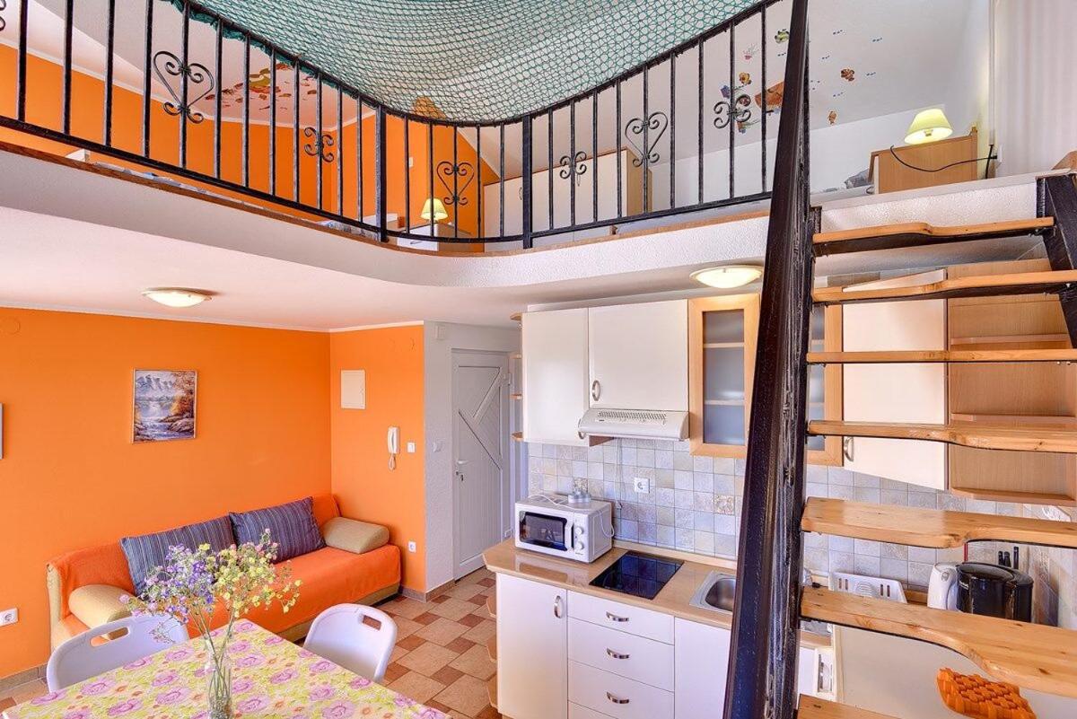 Apartment Stela view 5
