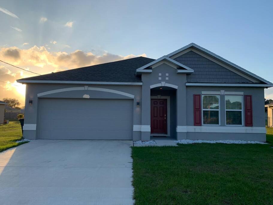 Vero Beach Vacations - Cozy 3Bed 2Bath near Mets Stadium/Beach - Property Image 1